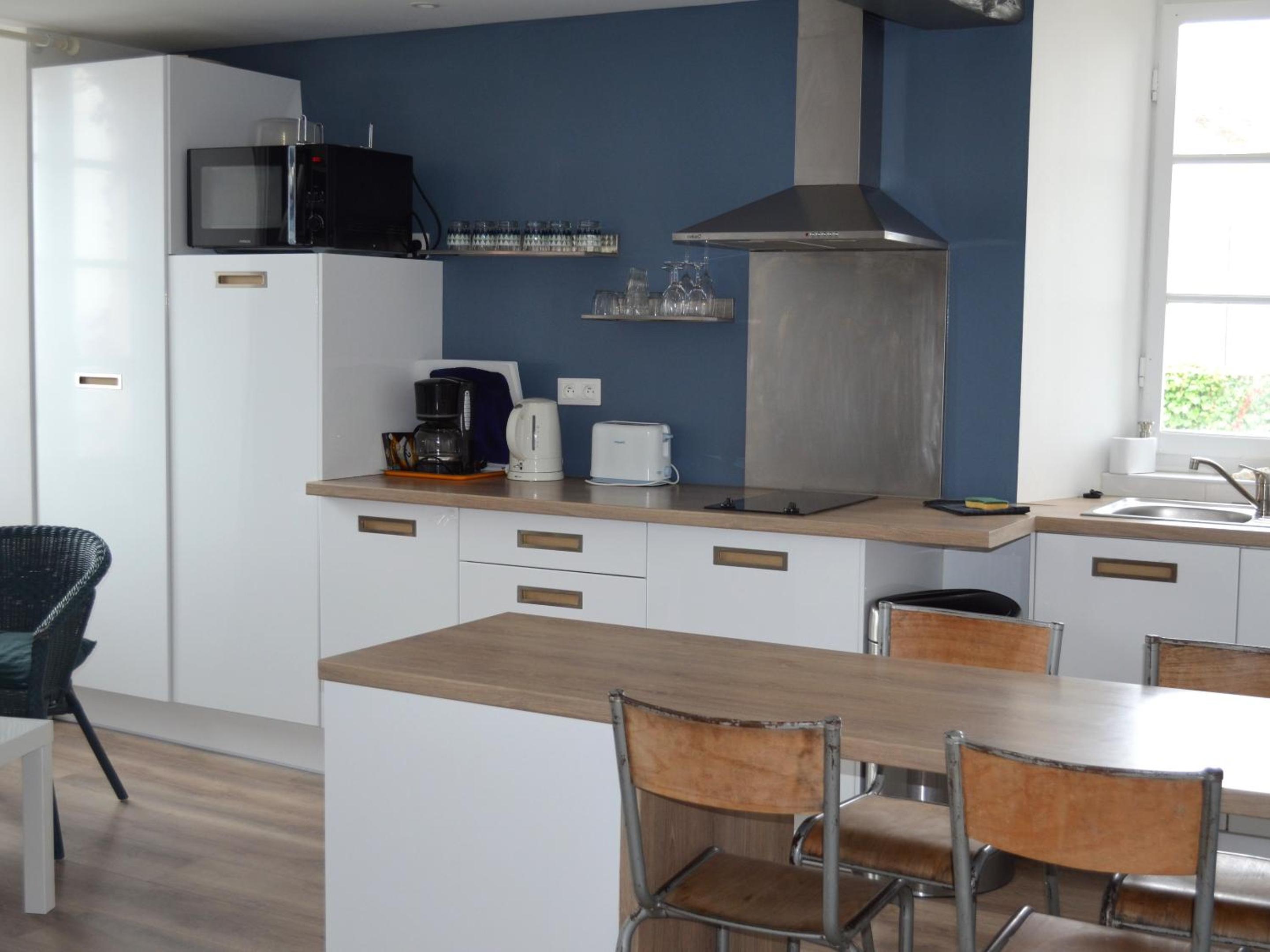 One-Bedroom Apartment with Sea View photo 3