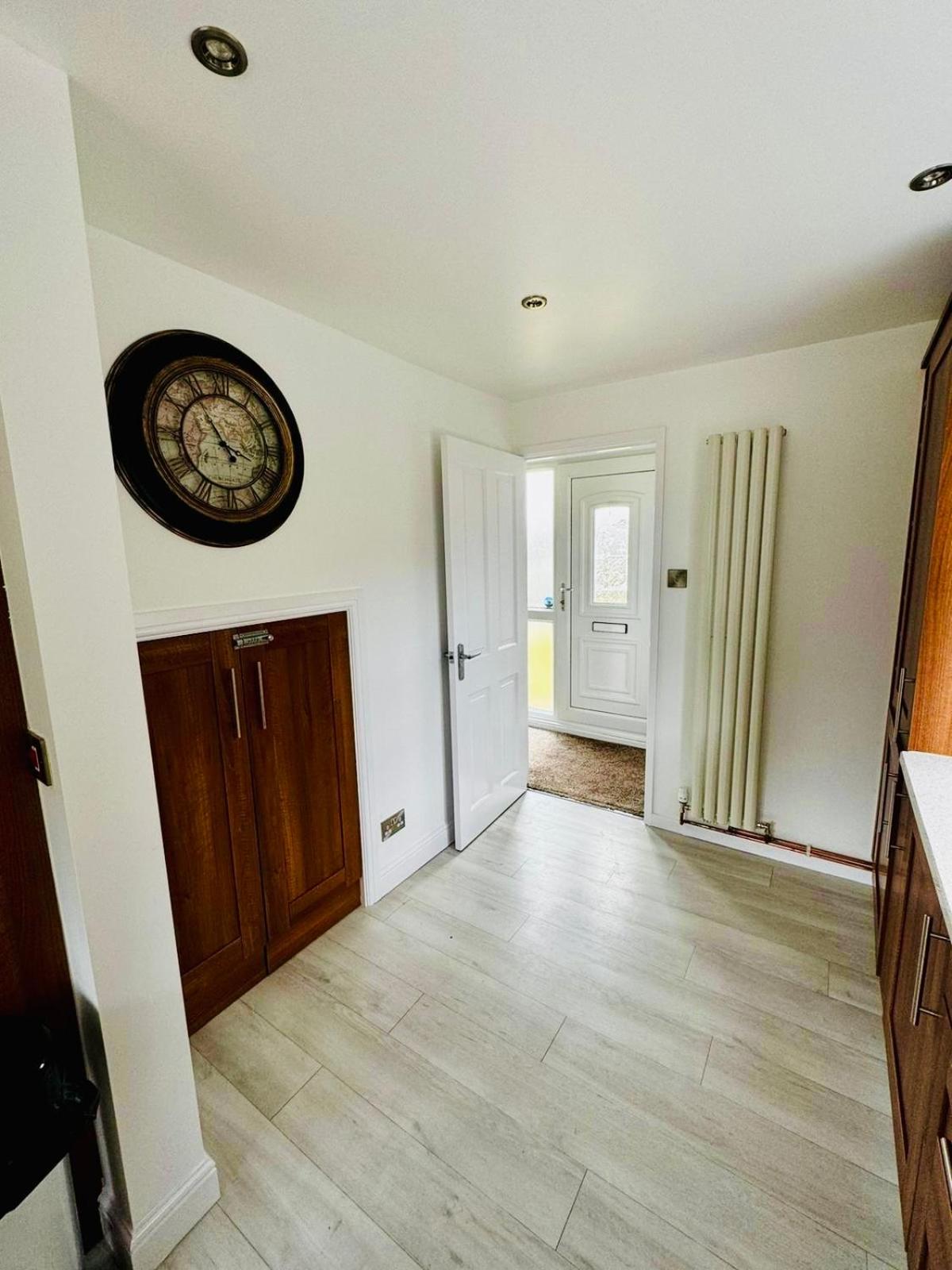 Three-Bedroom House photo 2