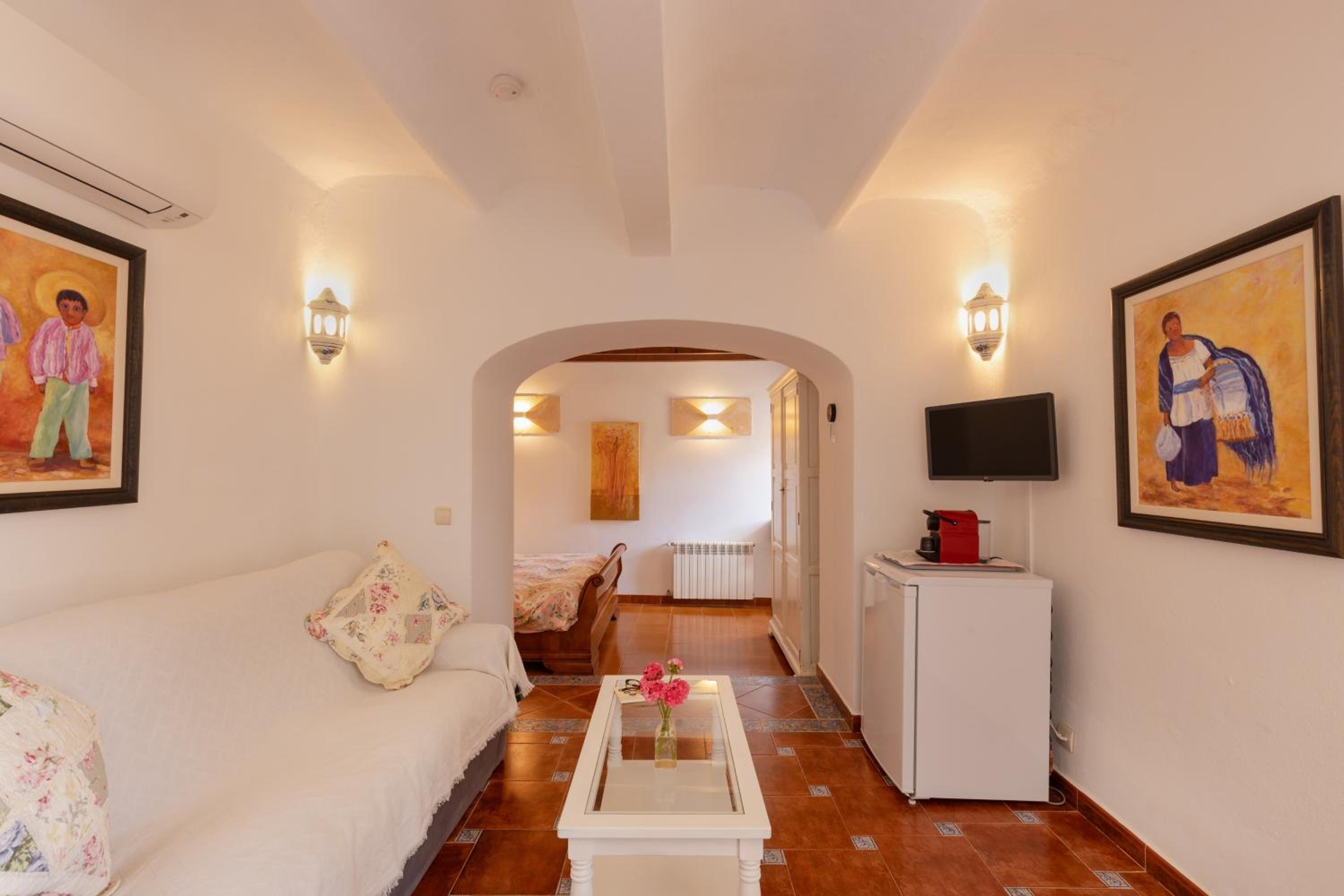 Double Room with Terrace and Yard View photo 2