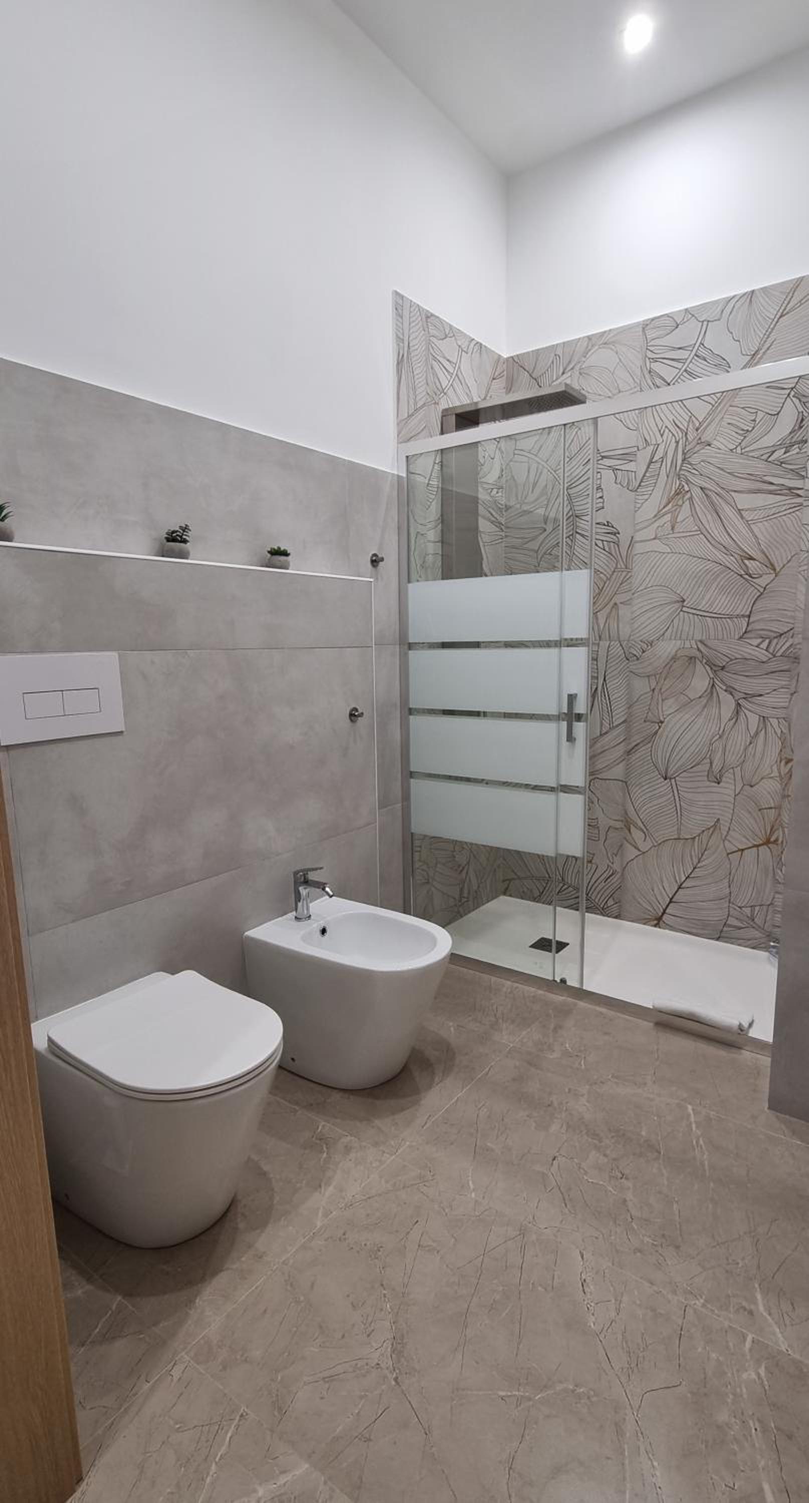 Deluxe Double Room with Bath photo 3