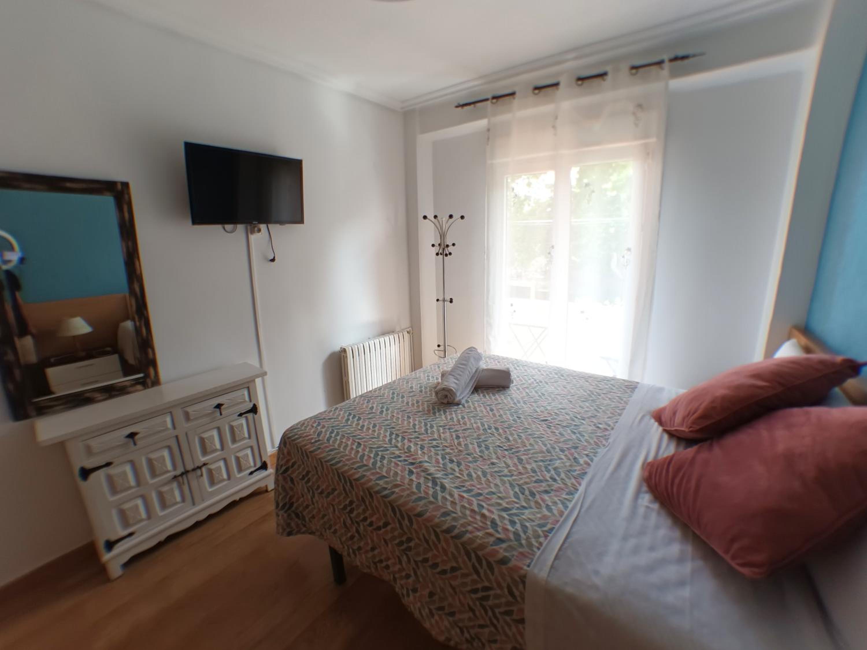 Habitación doble con baño compartido