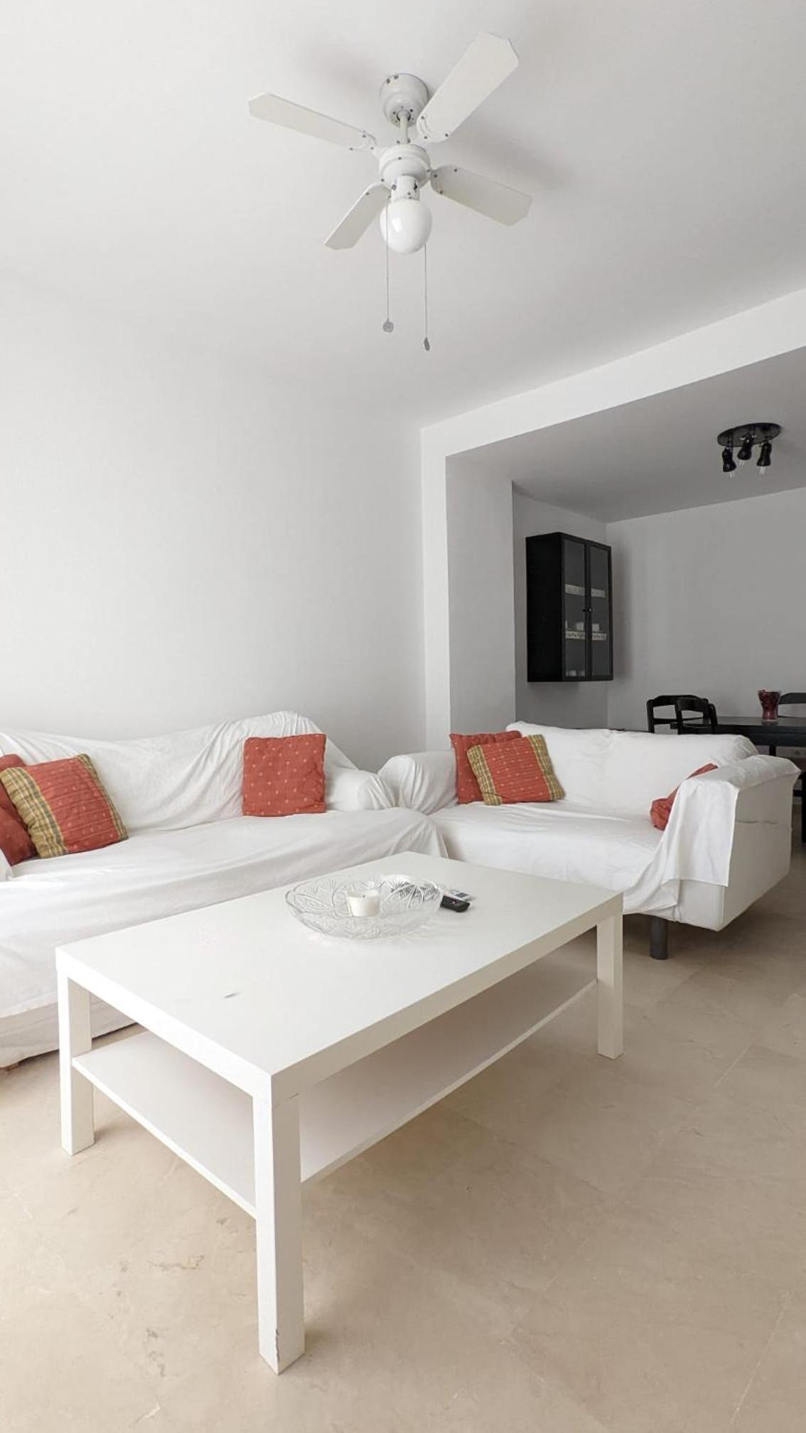 Casa de cuatro habitaciones