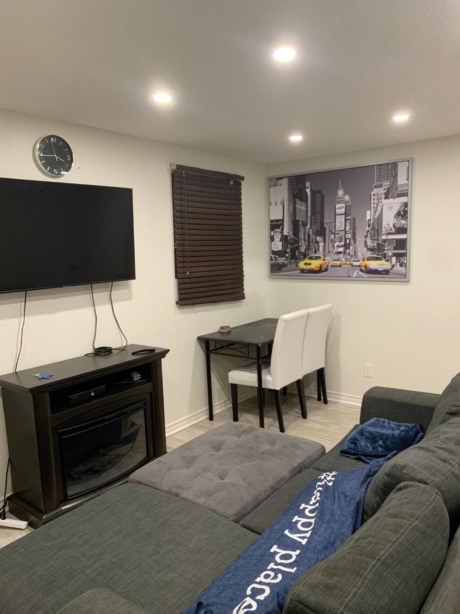 One-Bedroom Apartment photo 3
