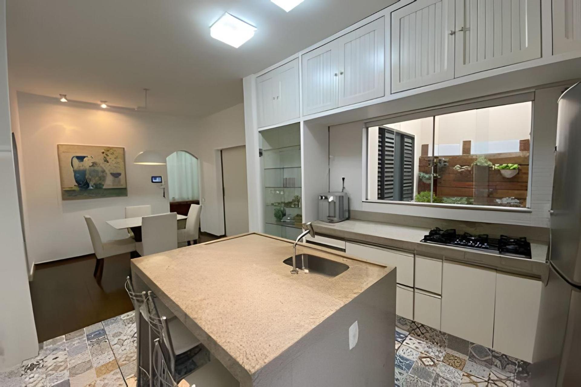Two-Bedroom House photo 2