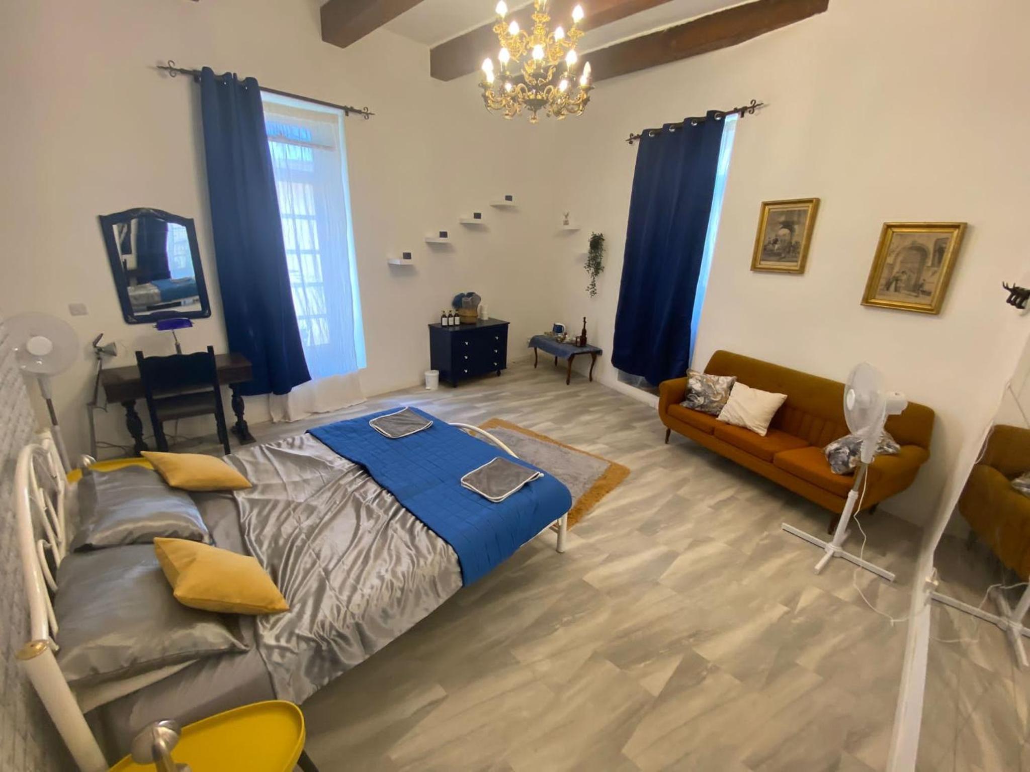 Double Room with Balcony photo 2
