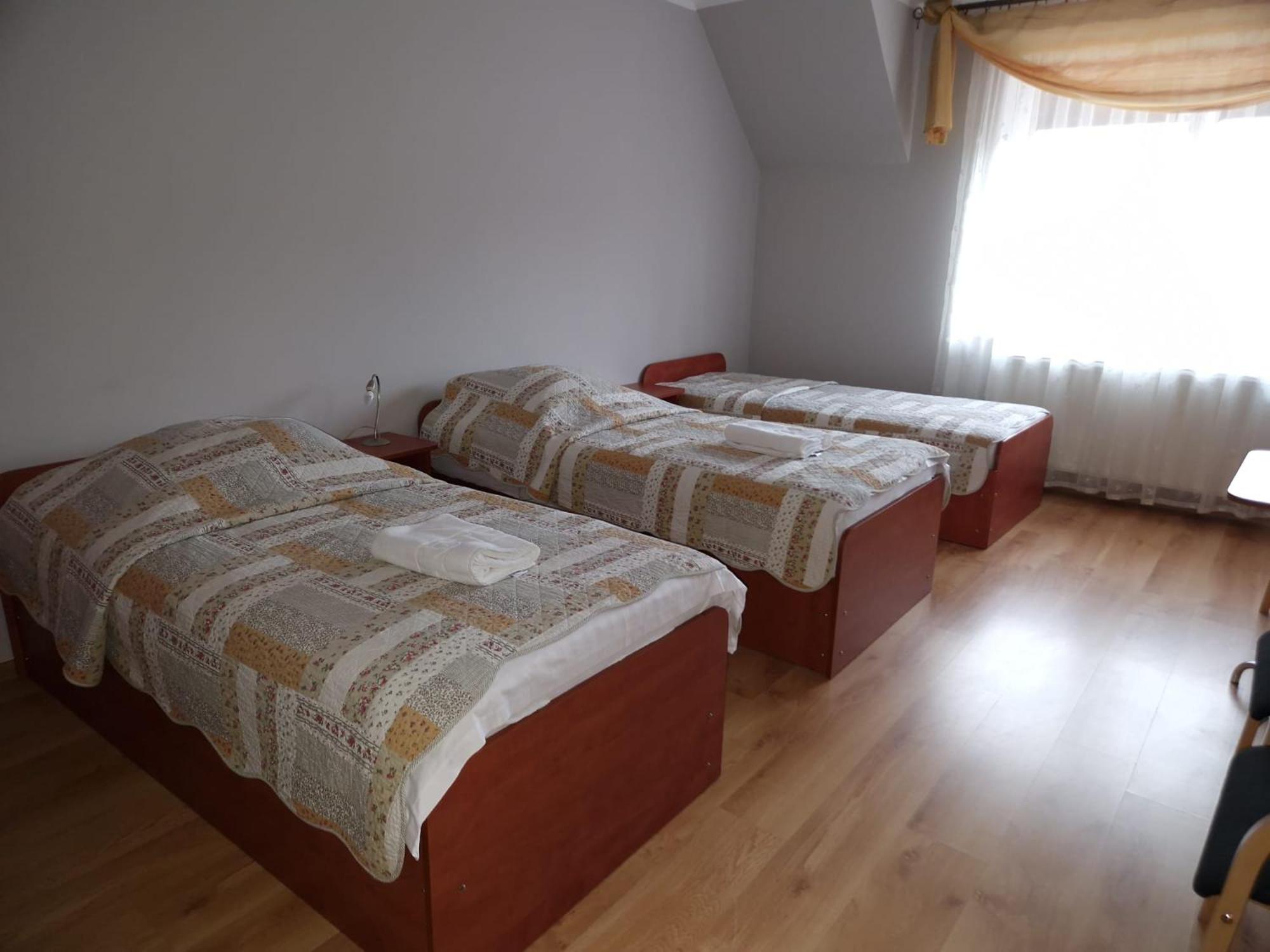 Triple Room with Bathroom photo 1