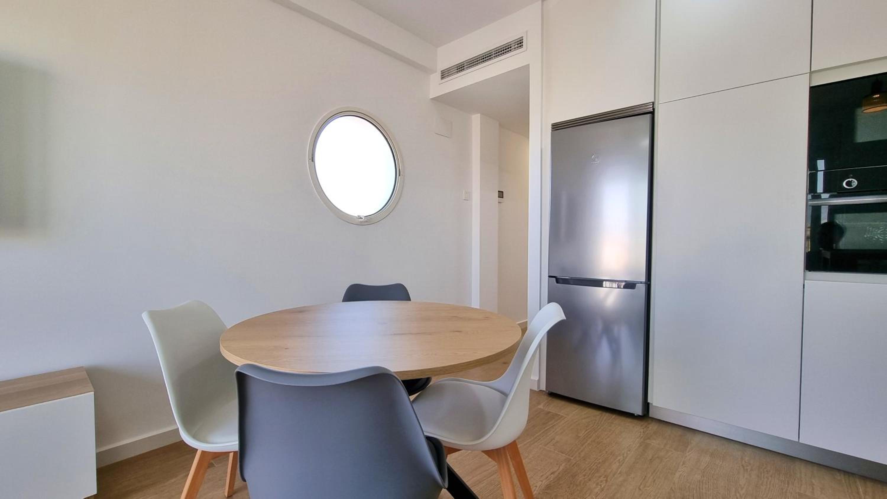 Three-Bedroom Apartment with View photo 2