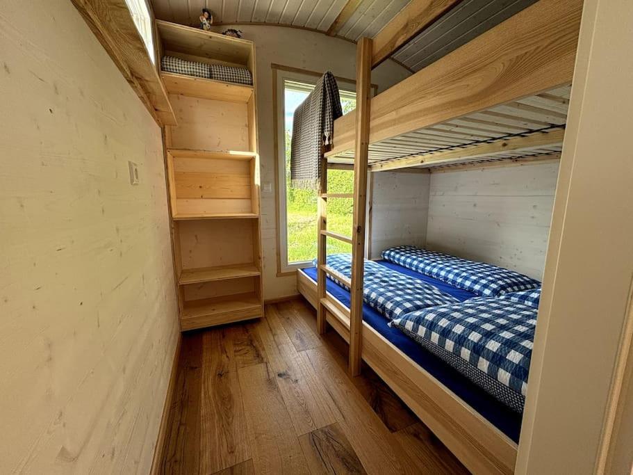One-Bedroom House photo 1