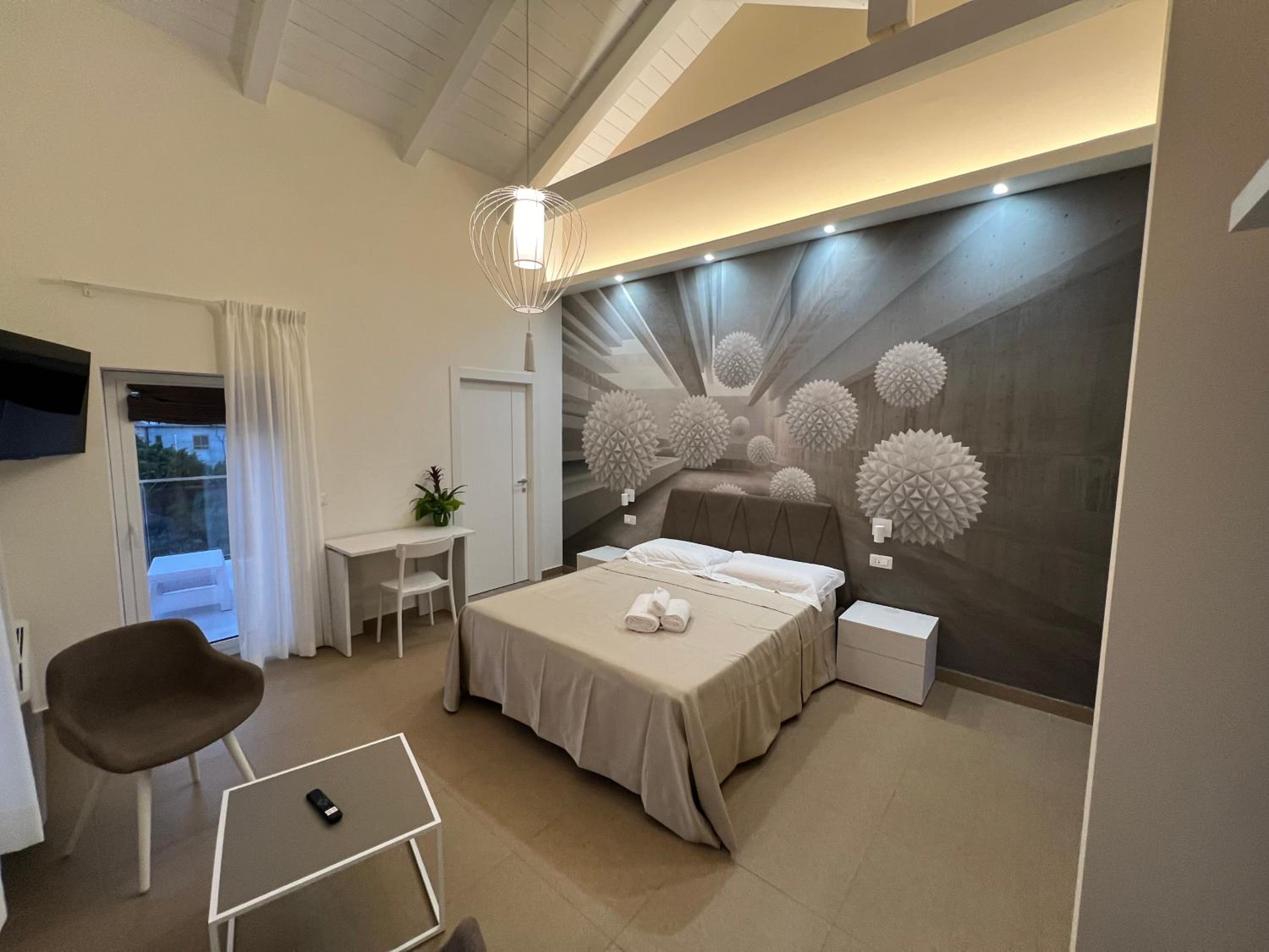 Junior Suite with Balcony photo 2