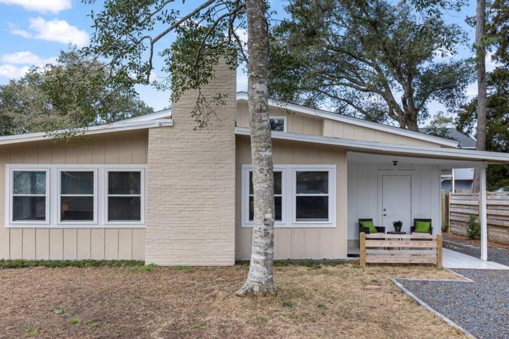 Two-Bedroom House photo 2