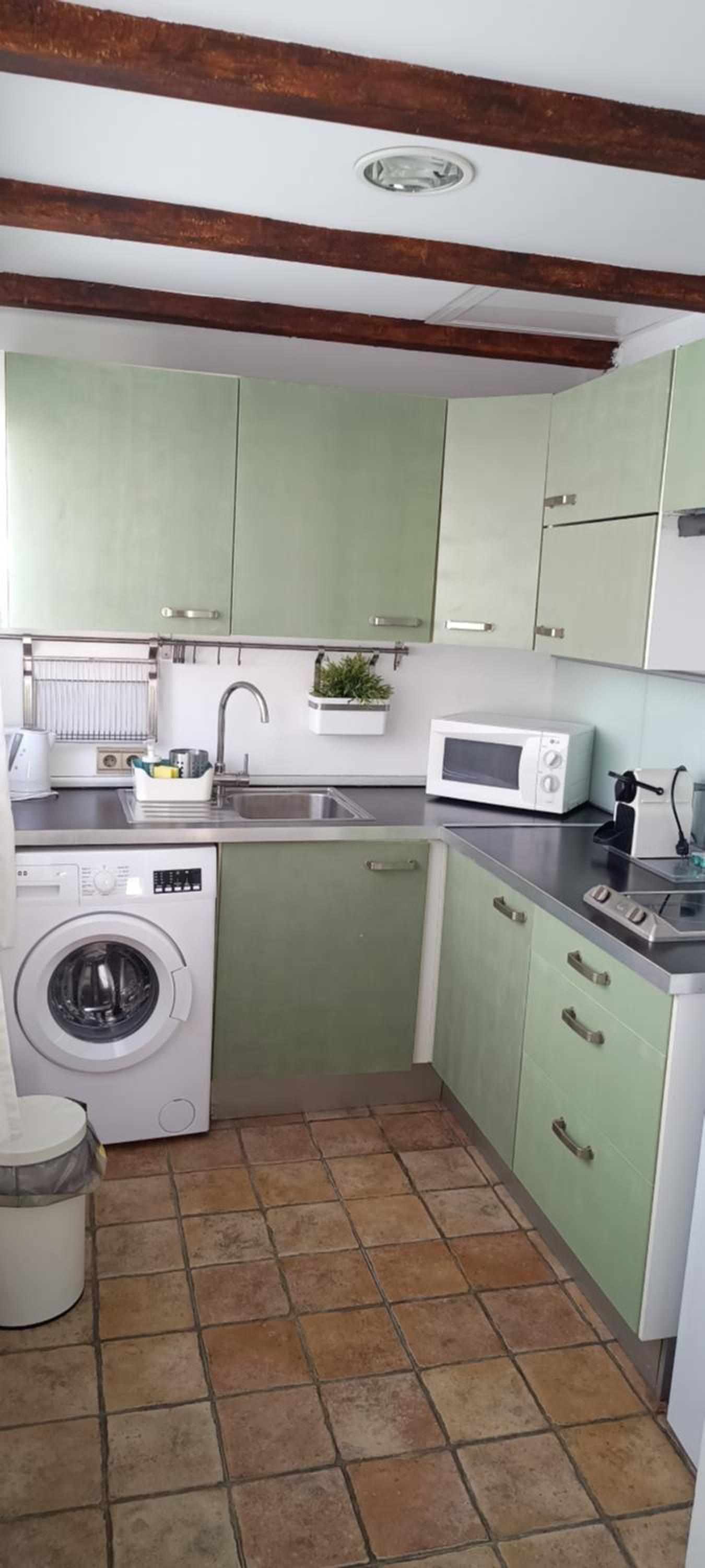 Apartment - Photo 23