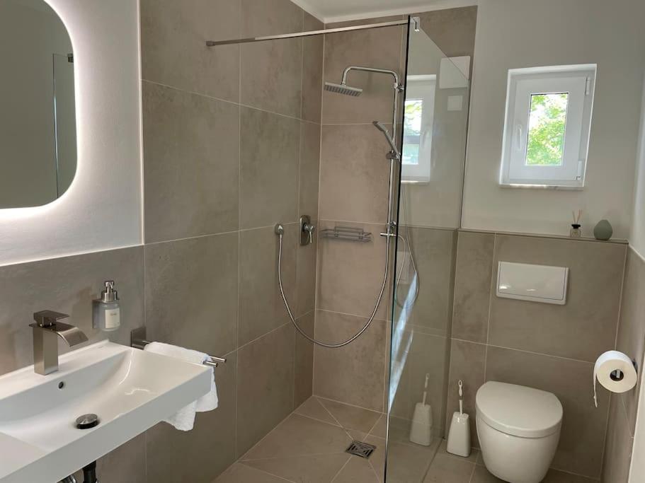One-Bedroom House photo 3