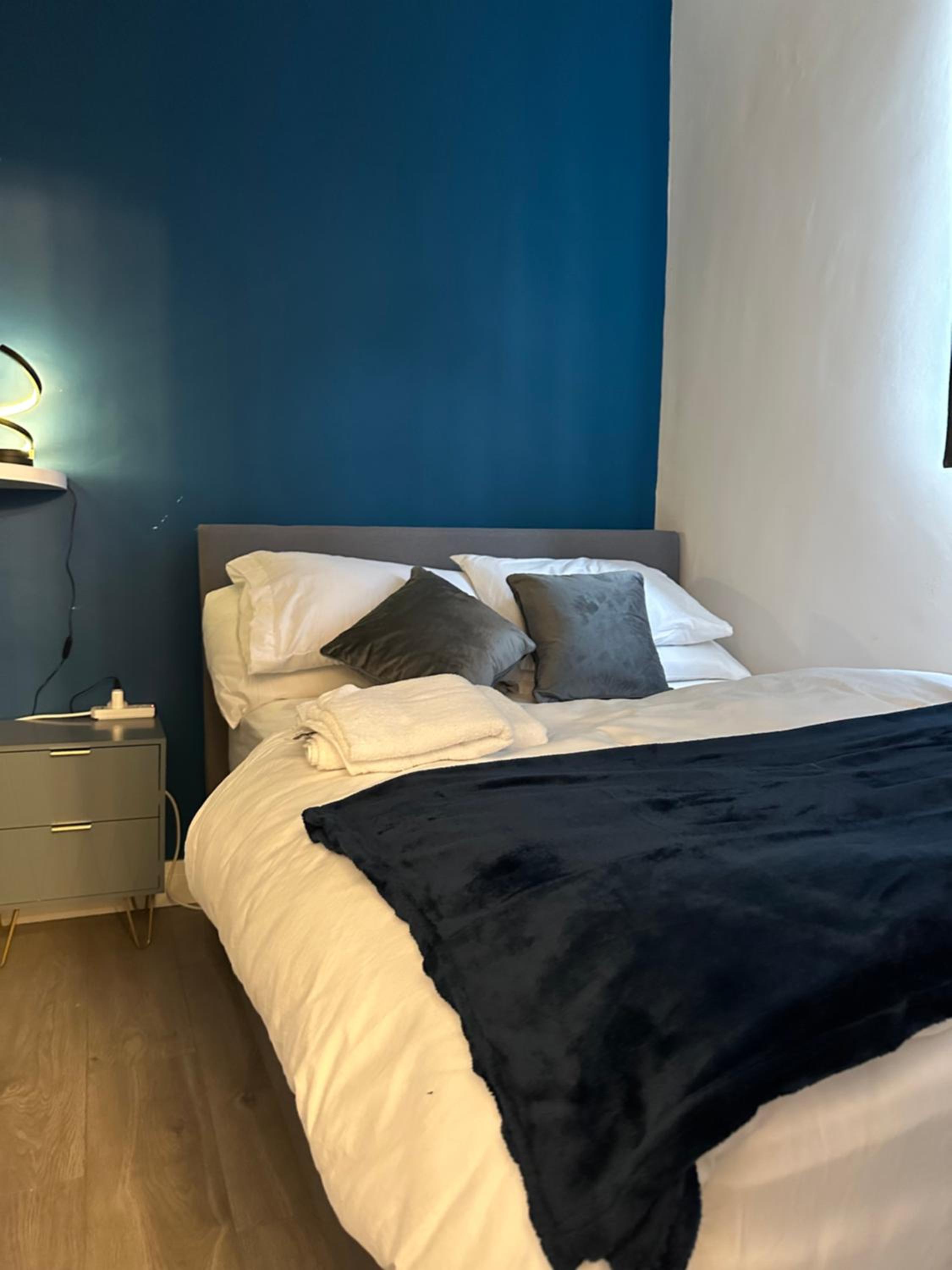 Deluxe Room (2 Adults + 1 Child) photo 3