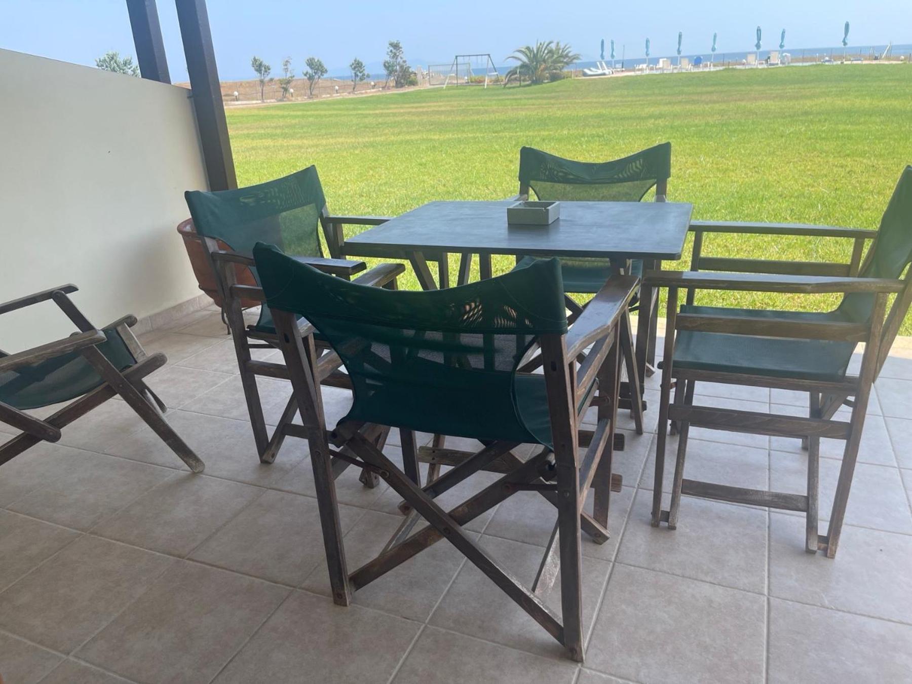 Studio Apartment with Sea View - Photo 2