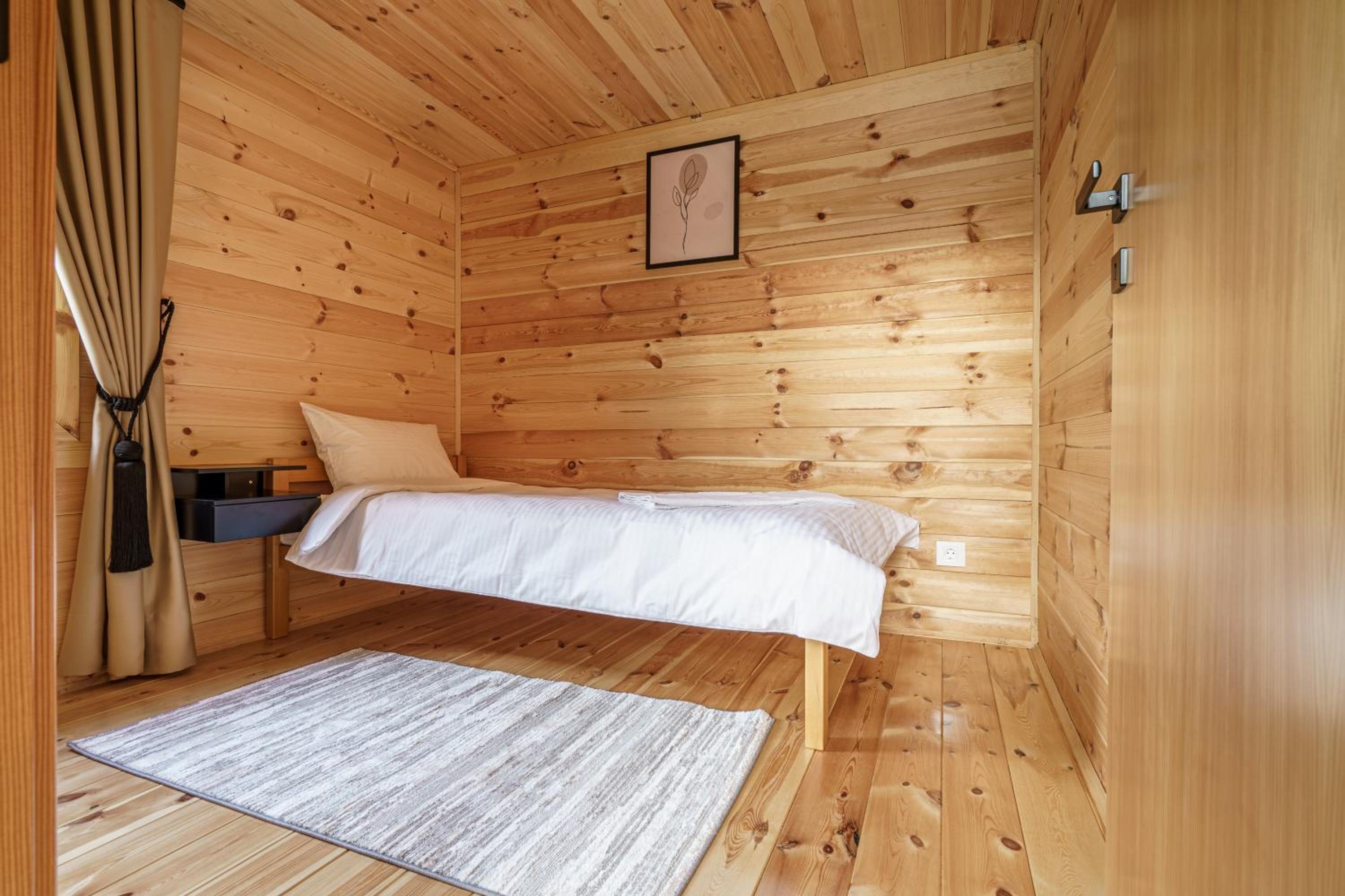 Two-Bedroom House photo 2
