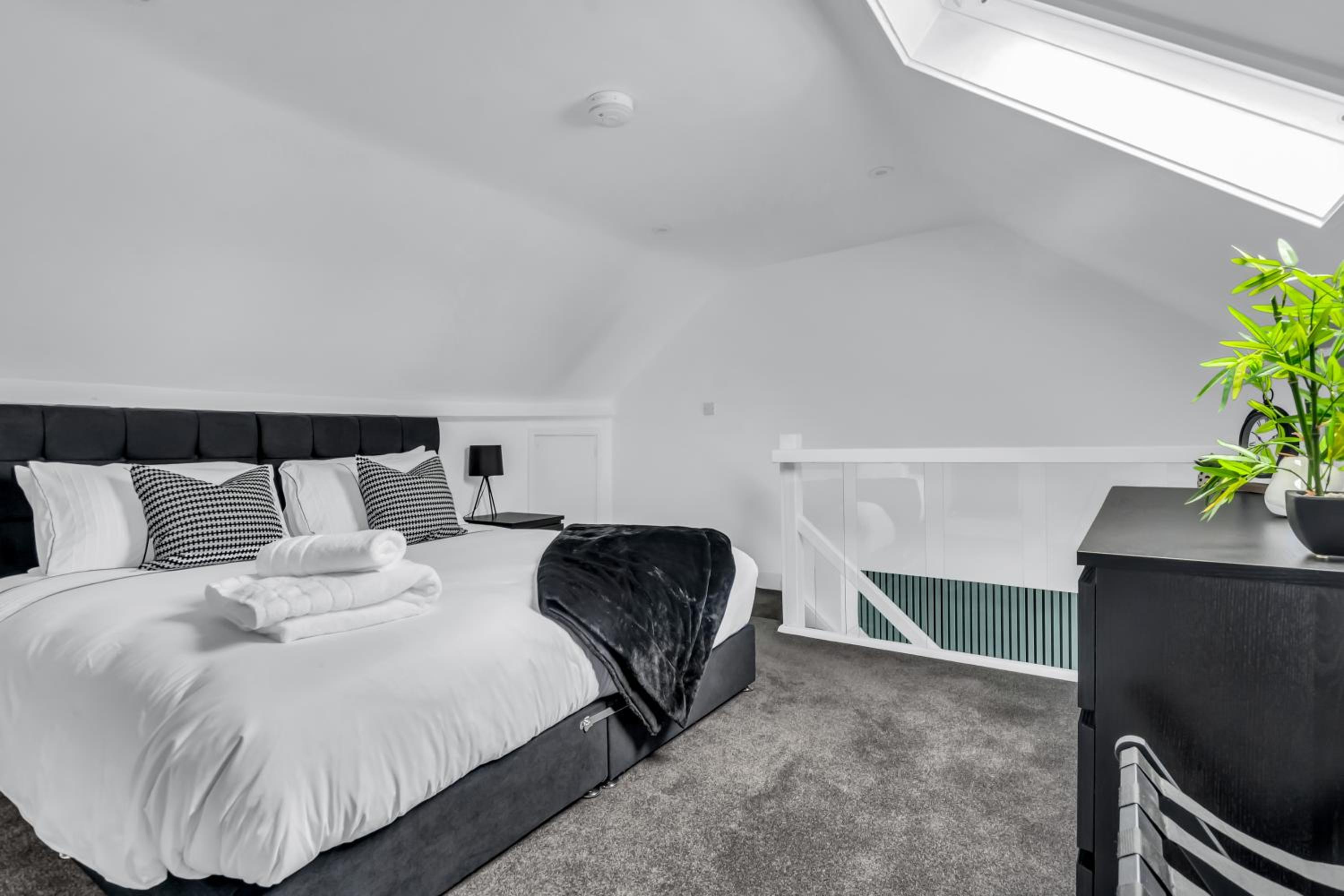 Three-Bedroom House photo 1