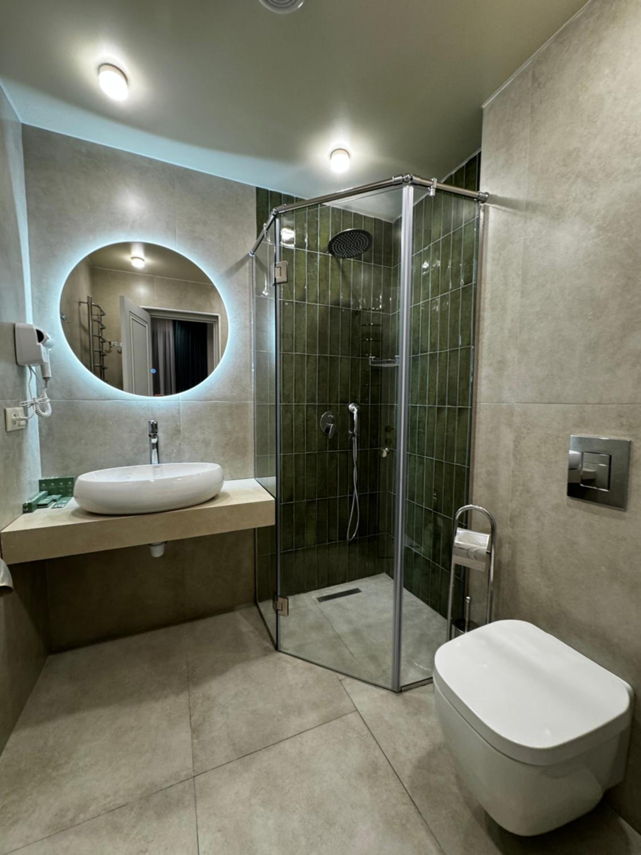 Twin Room with Bath