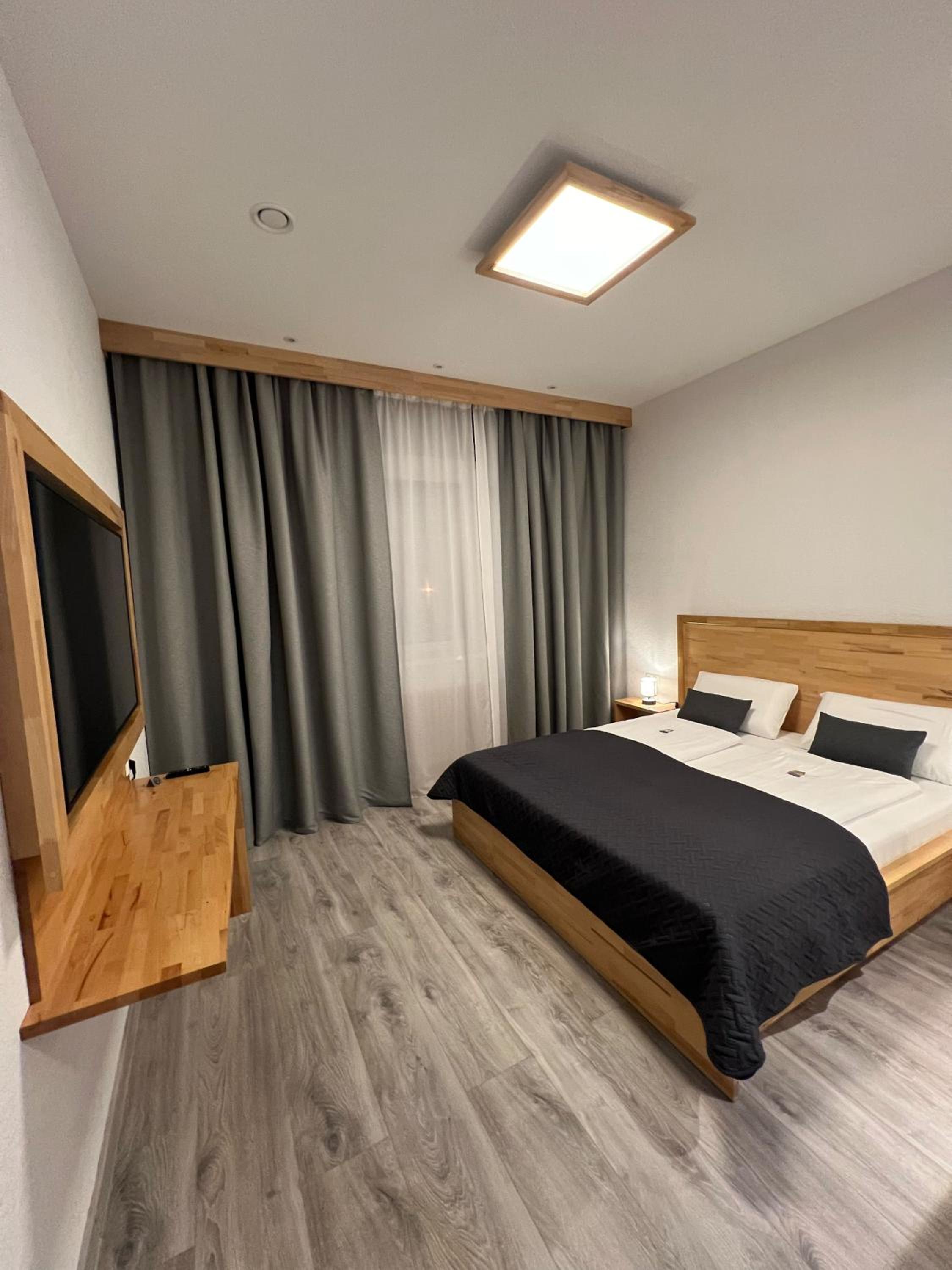 Economy Double Room photo 1