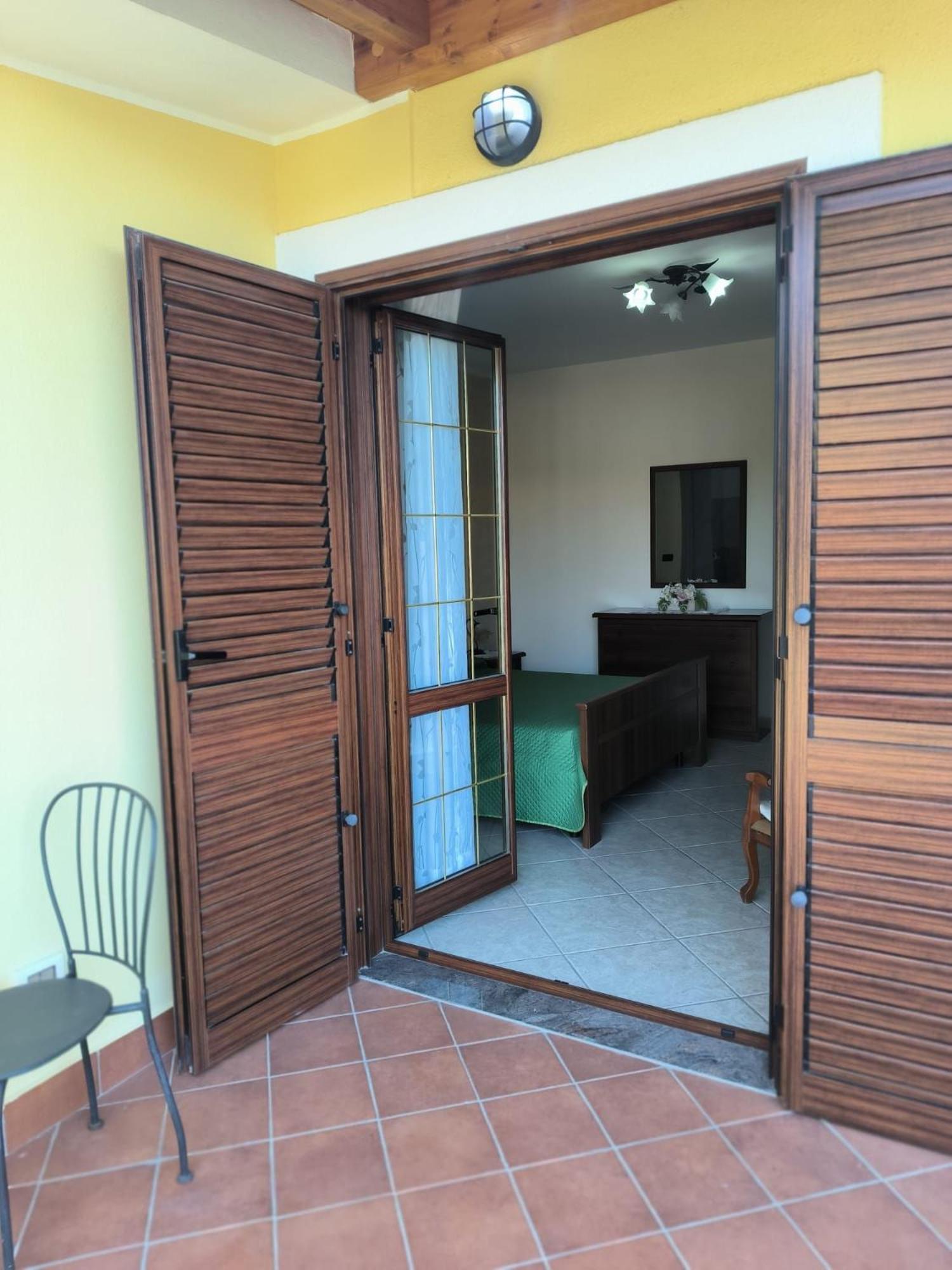 Double Room with Terrace - Photo 8