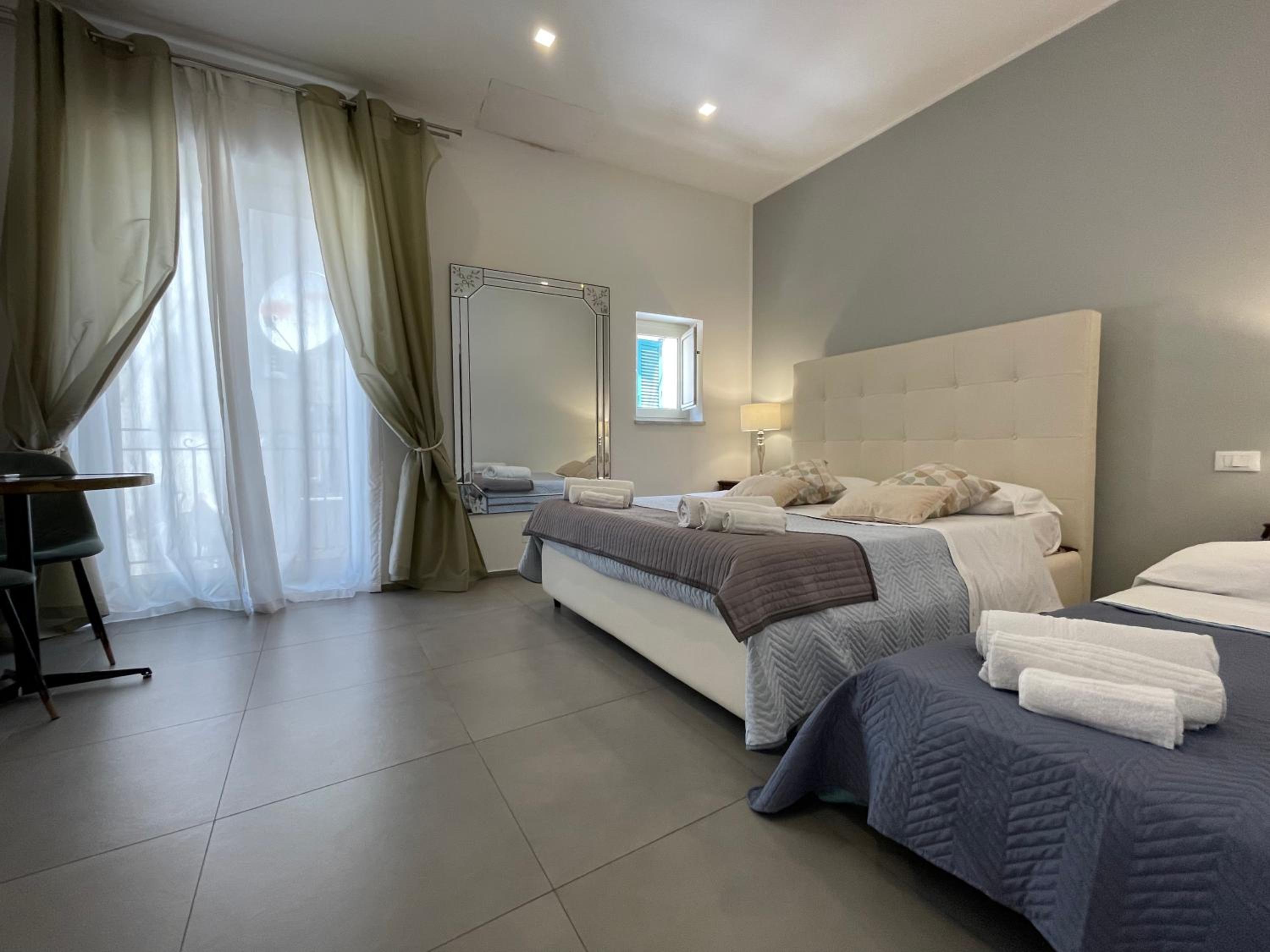 Deluxe Double Room with Balcony