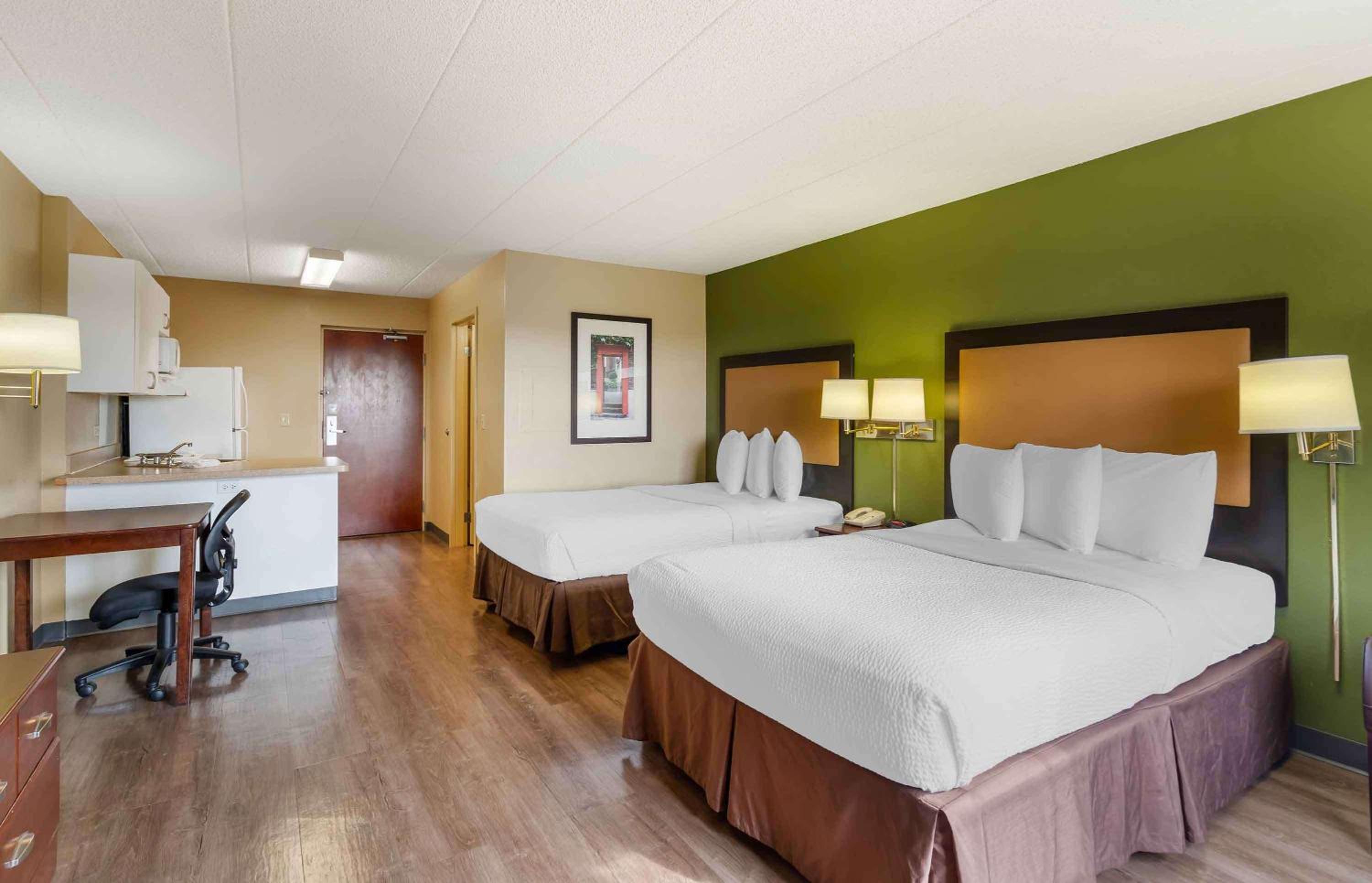 Studio with 2 Double Beds - Non-Smoking - Photo 3