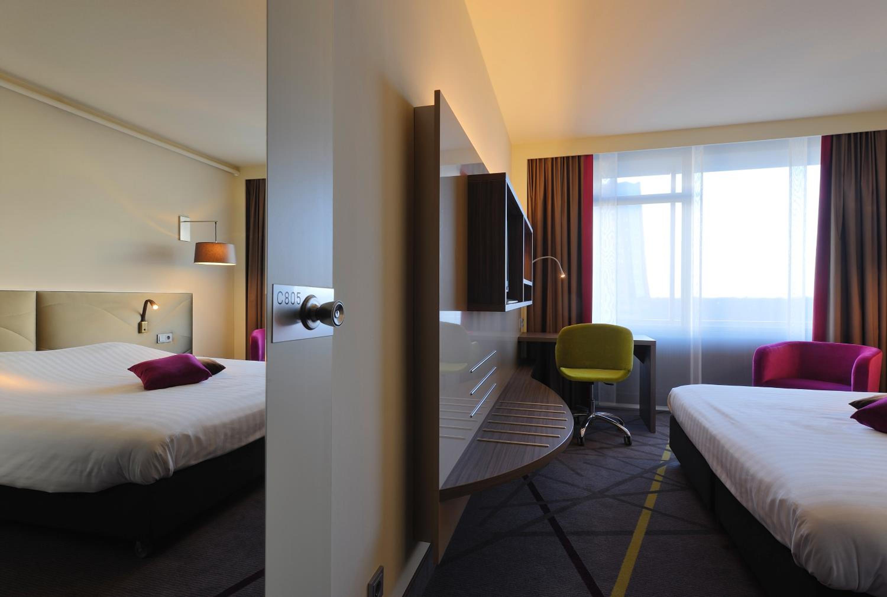 Standard Twin Room - Photo 5
