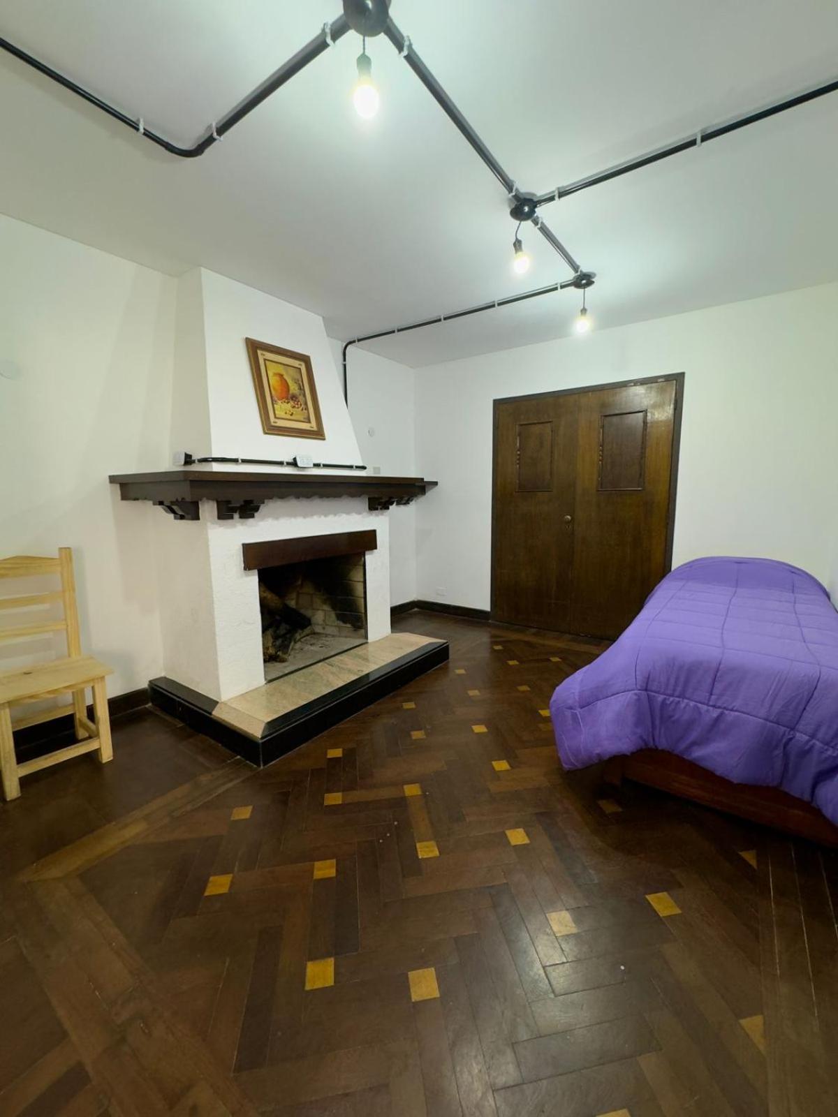 One-Bedroom Apartment With Garden photo 1