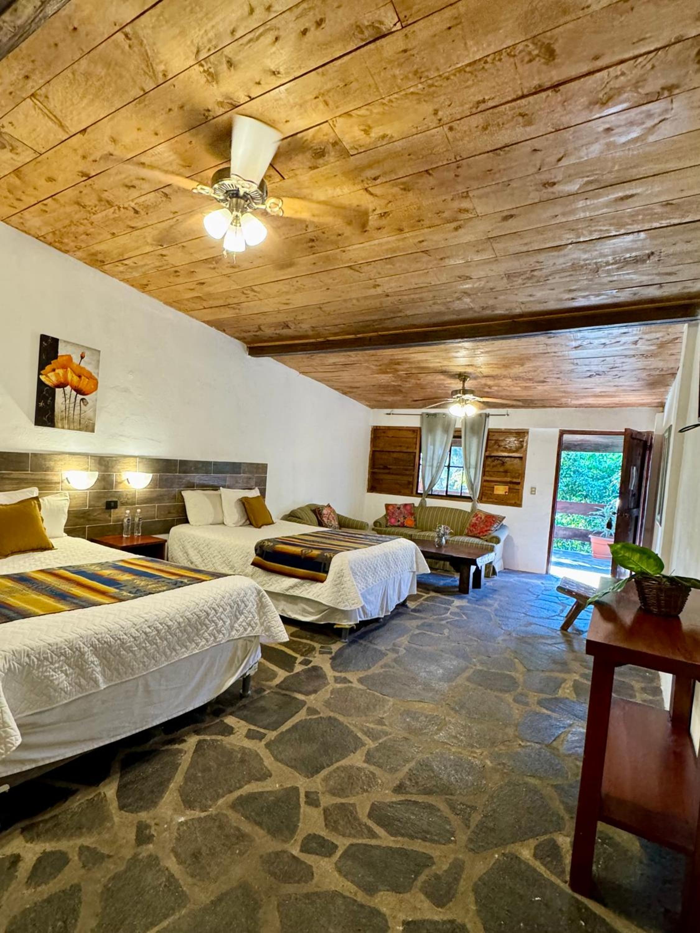 Standard Double Suite