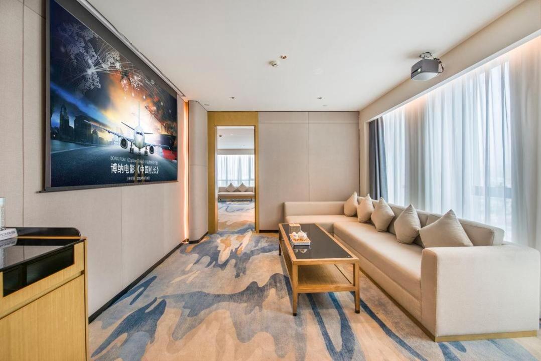 Deluxe Family Room photo 2