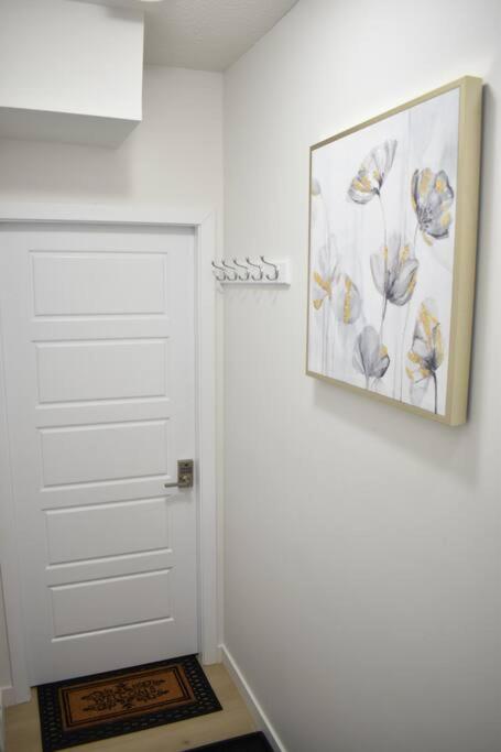 Two-Bedroom Apartment photo 2