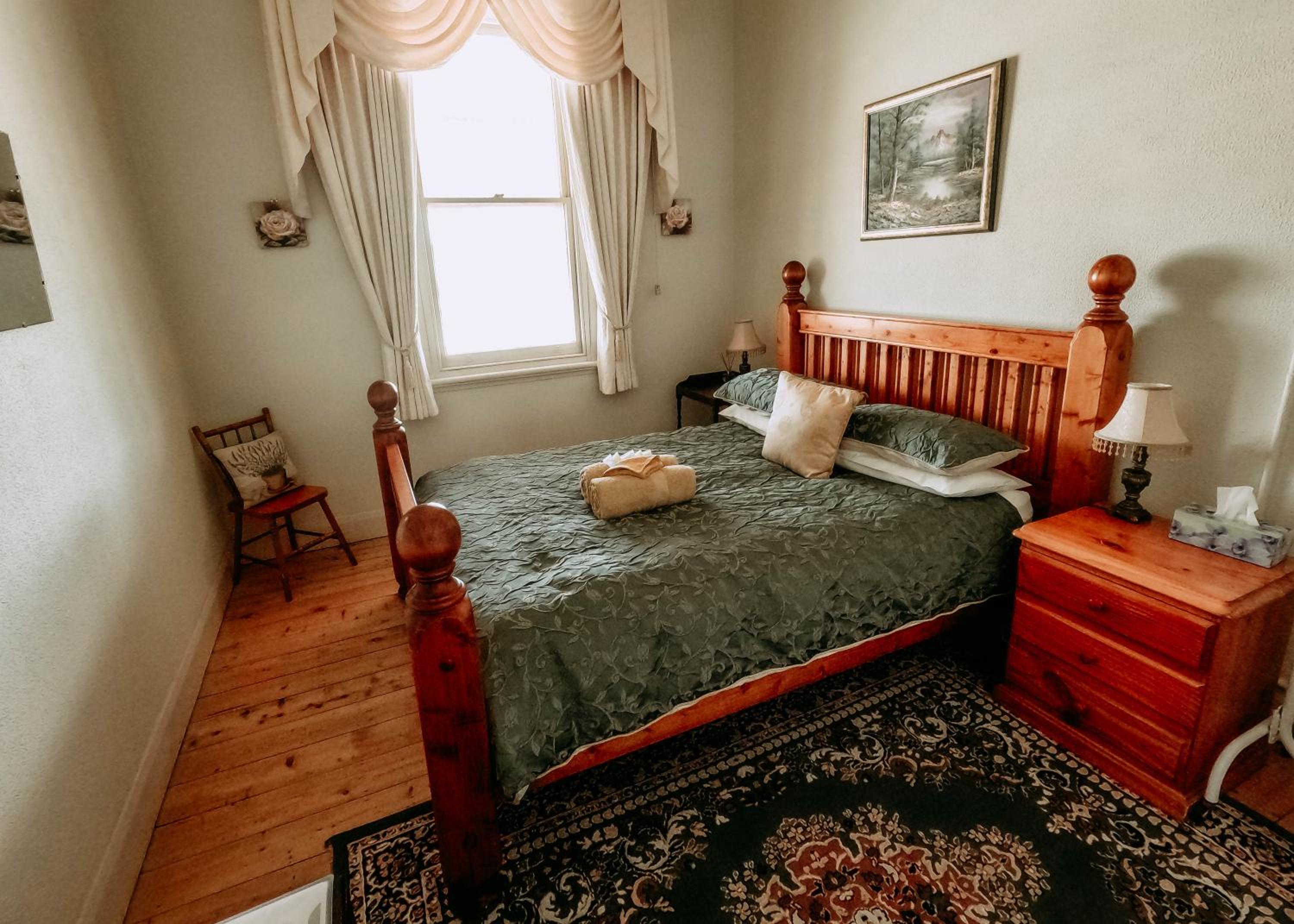 Queen Room