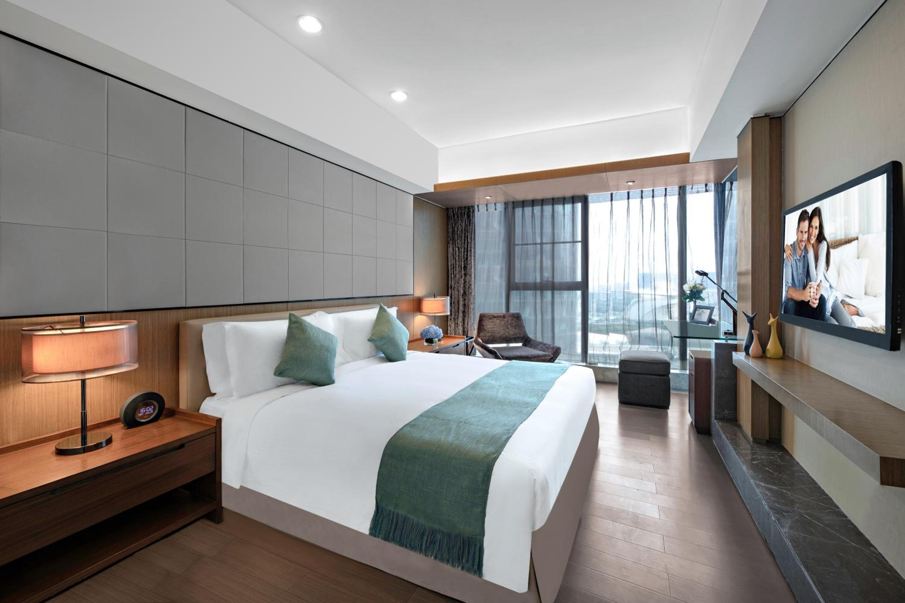 One-Bedroom Premier Apartment