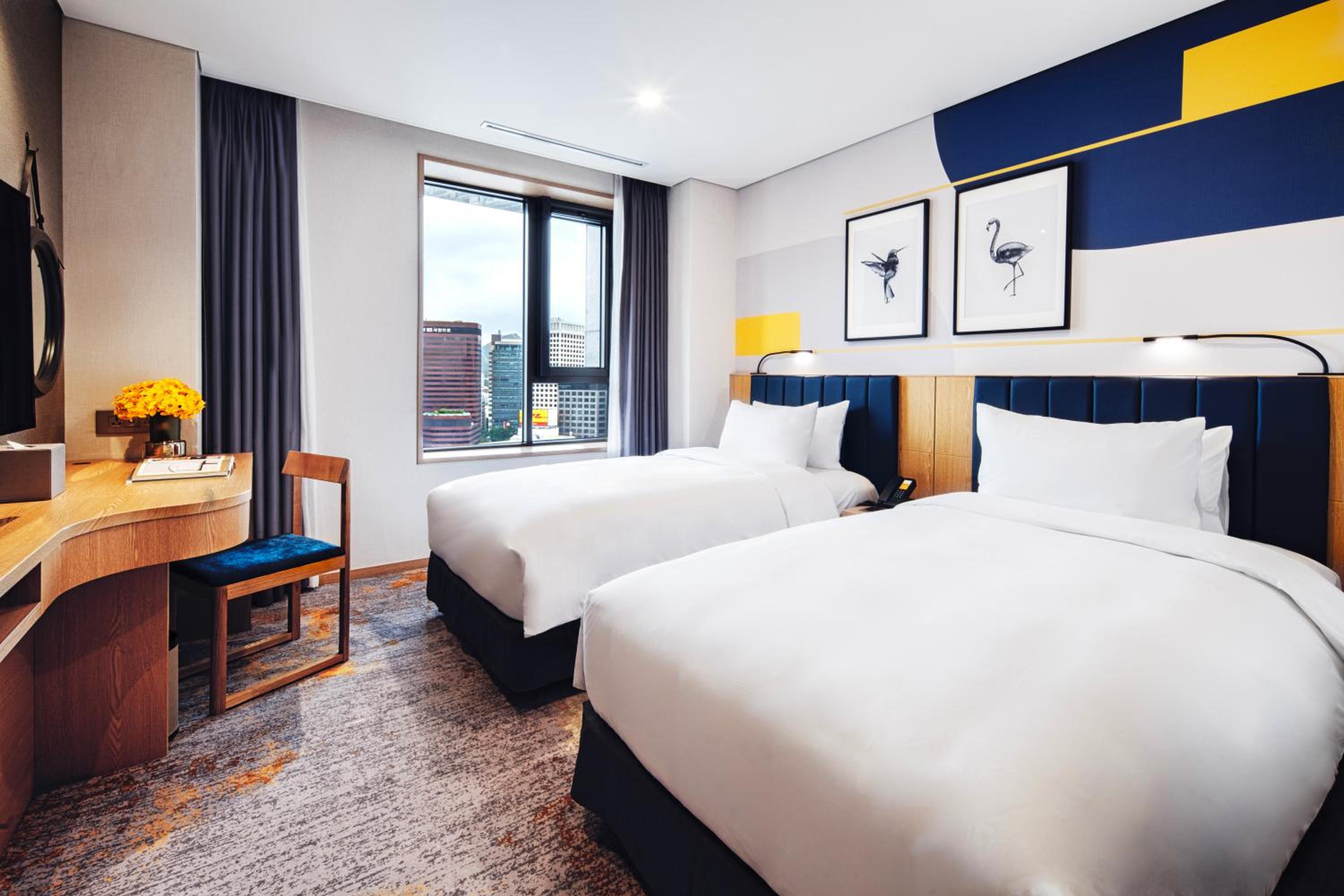 Deluxe Room - Photo 1