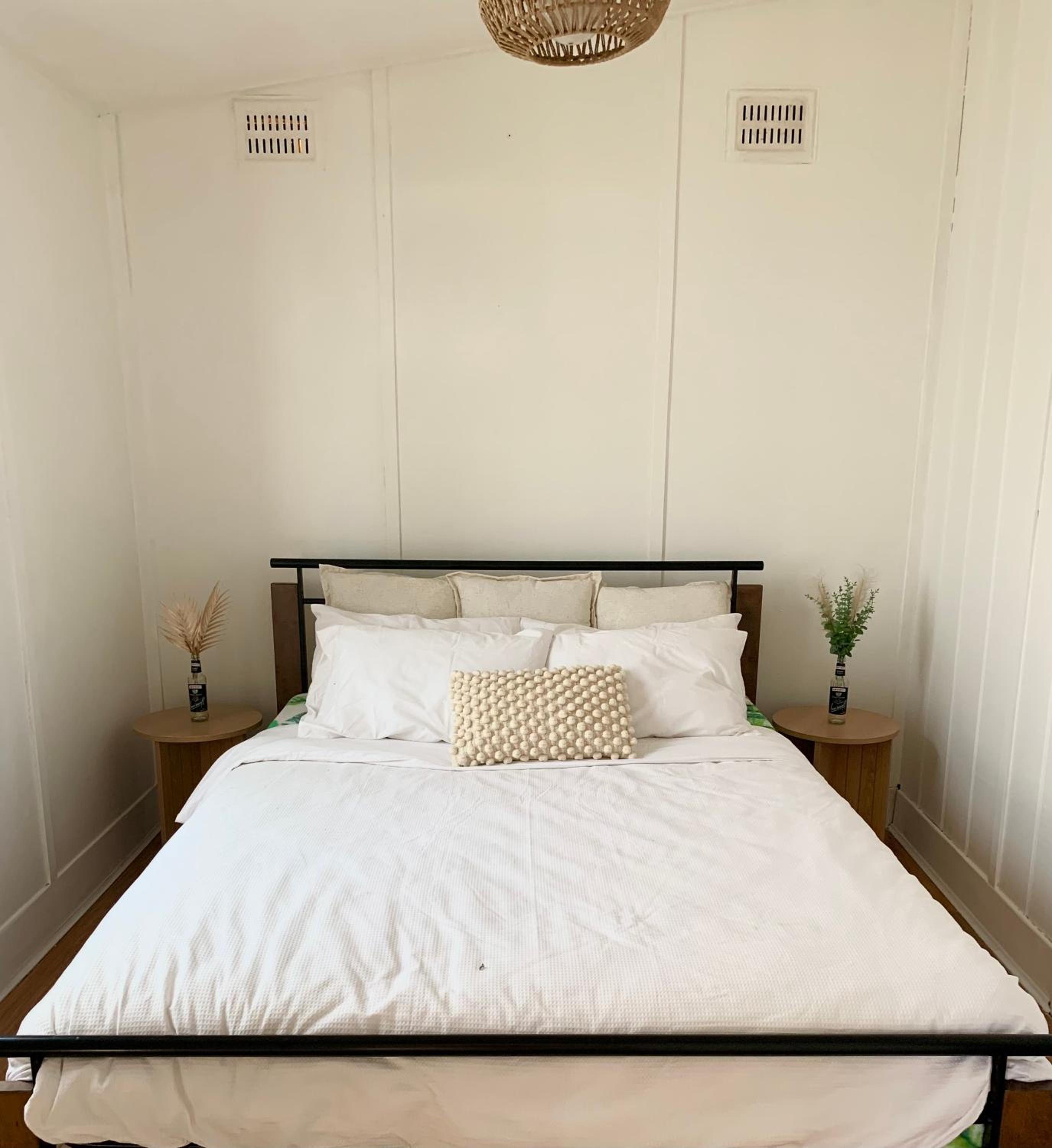 One-Bedroom House photo 1
