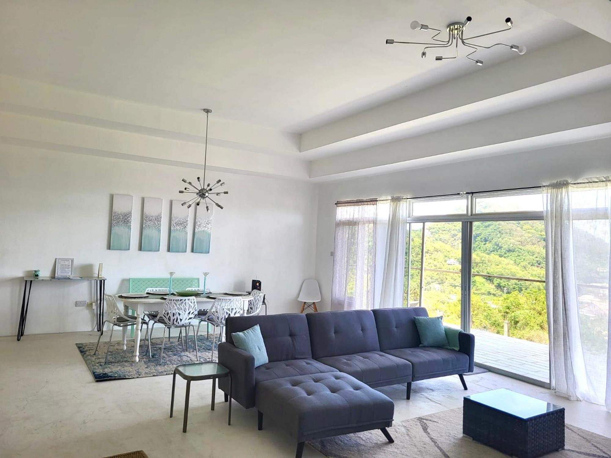 Three-Bedroom Villa photo 1
