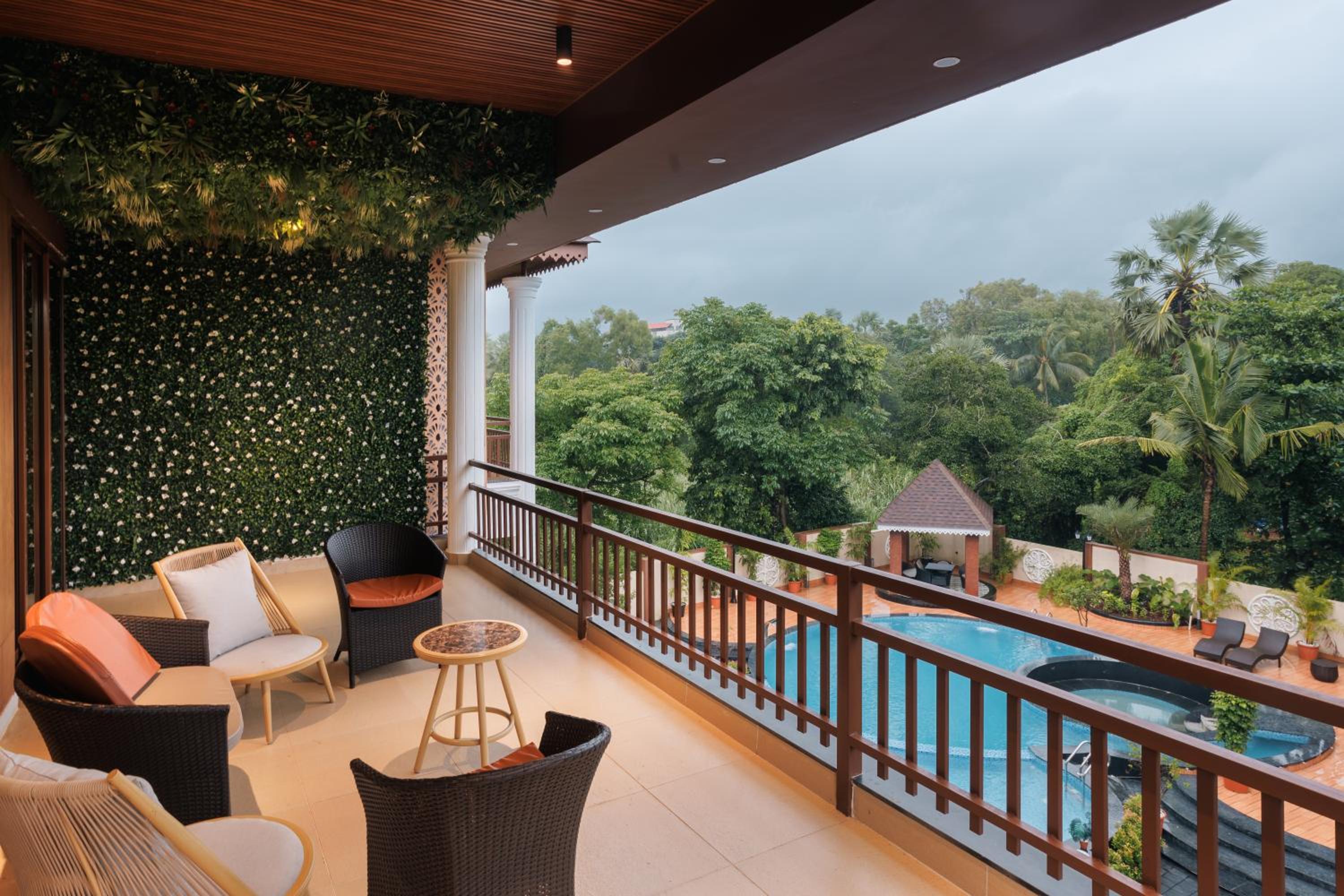 Villa photo 2