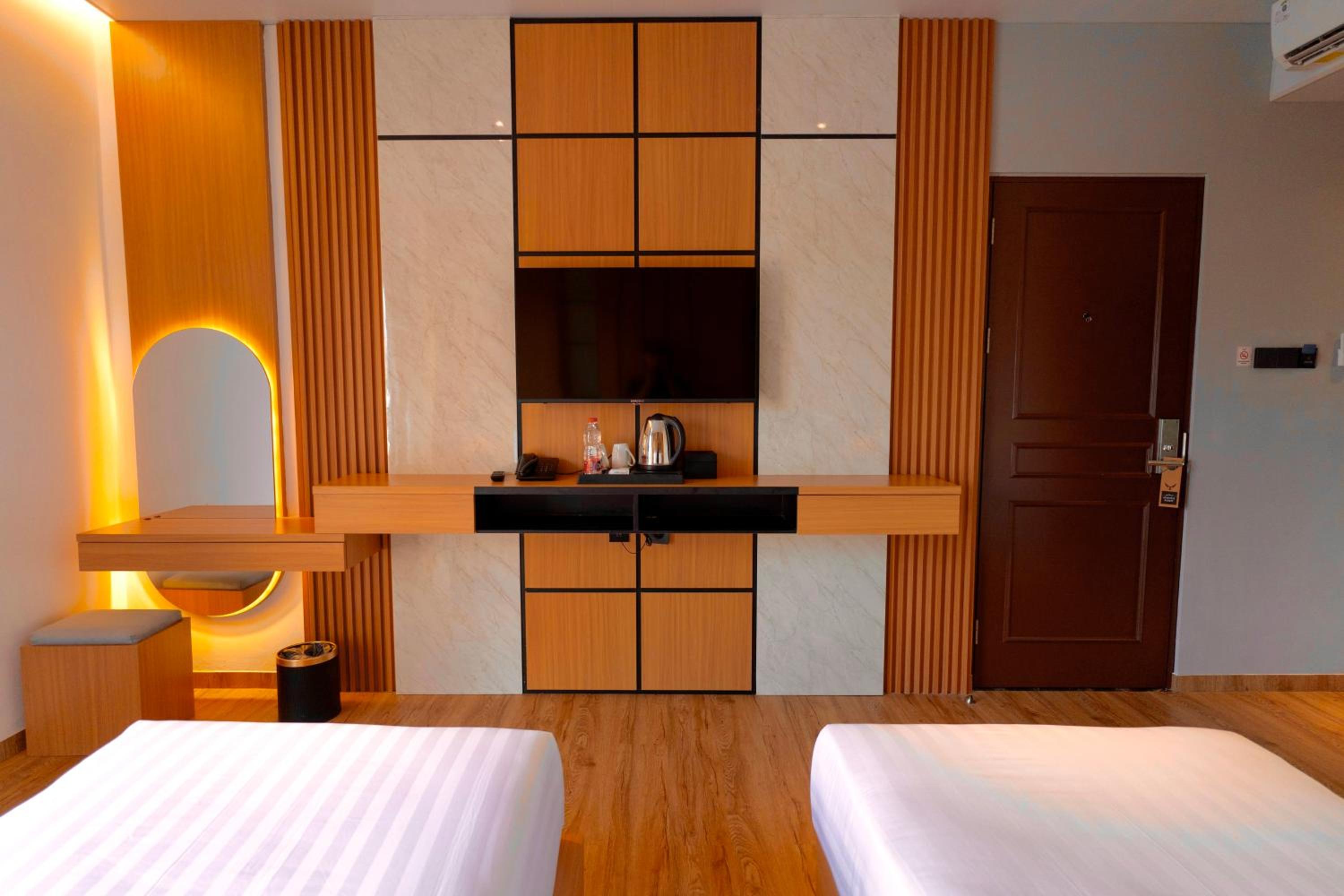 Deluxe Double or Twin Room - Photo 4