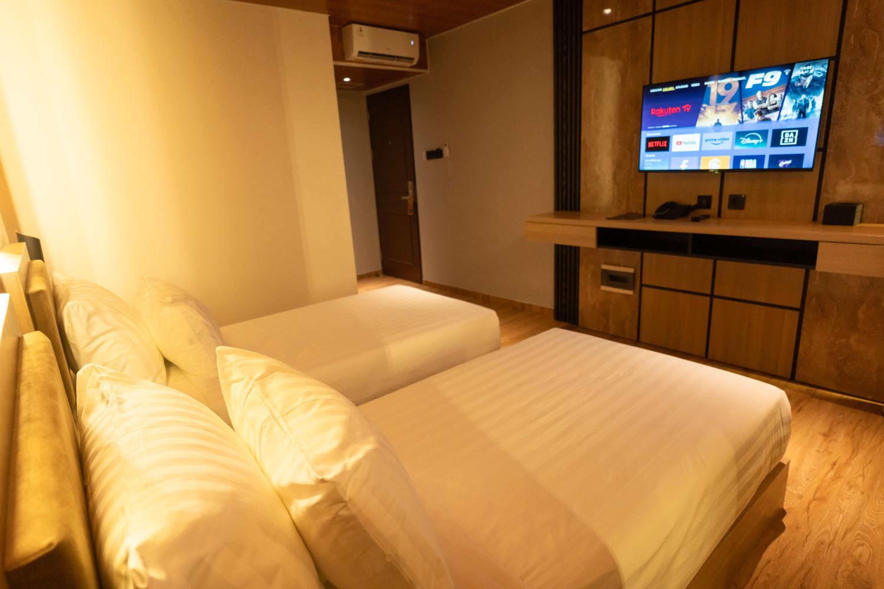 Deluxe Double or Twin Room - Photo 1