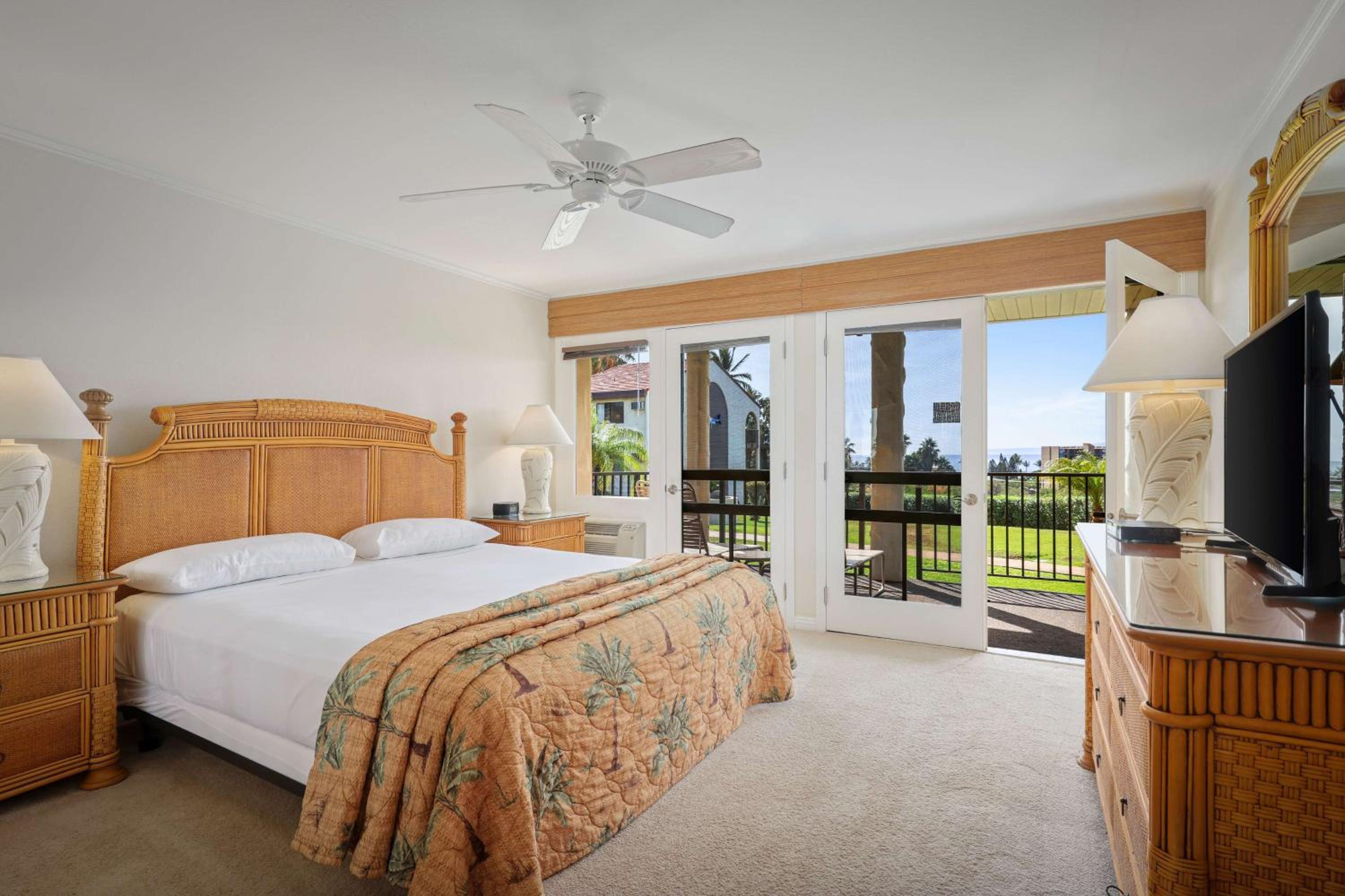 Two-Bedroom Suite with Ocean View - Photo 2