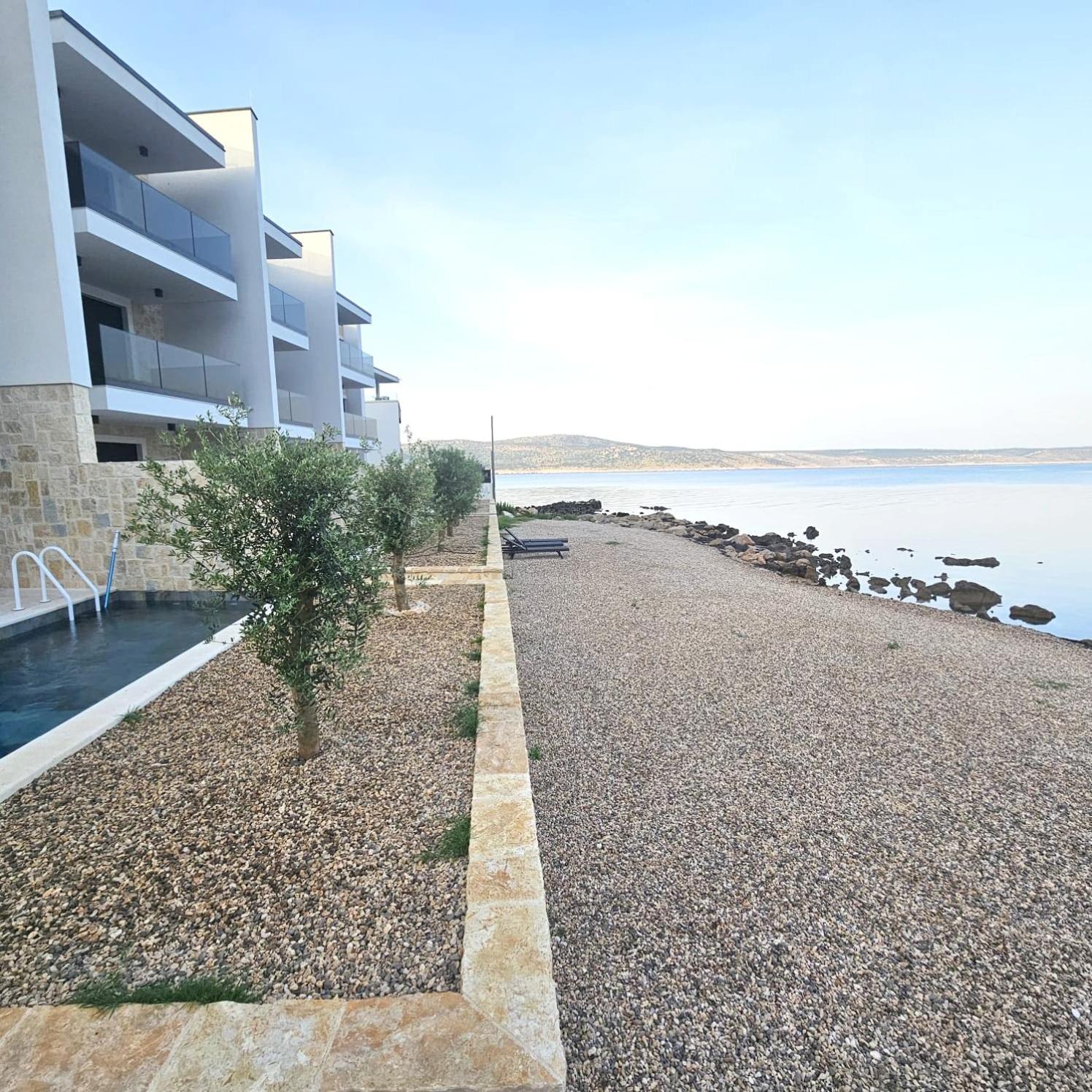 Villa - Beach Front photo 3