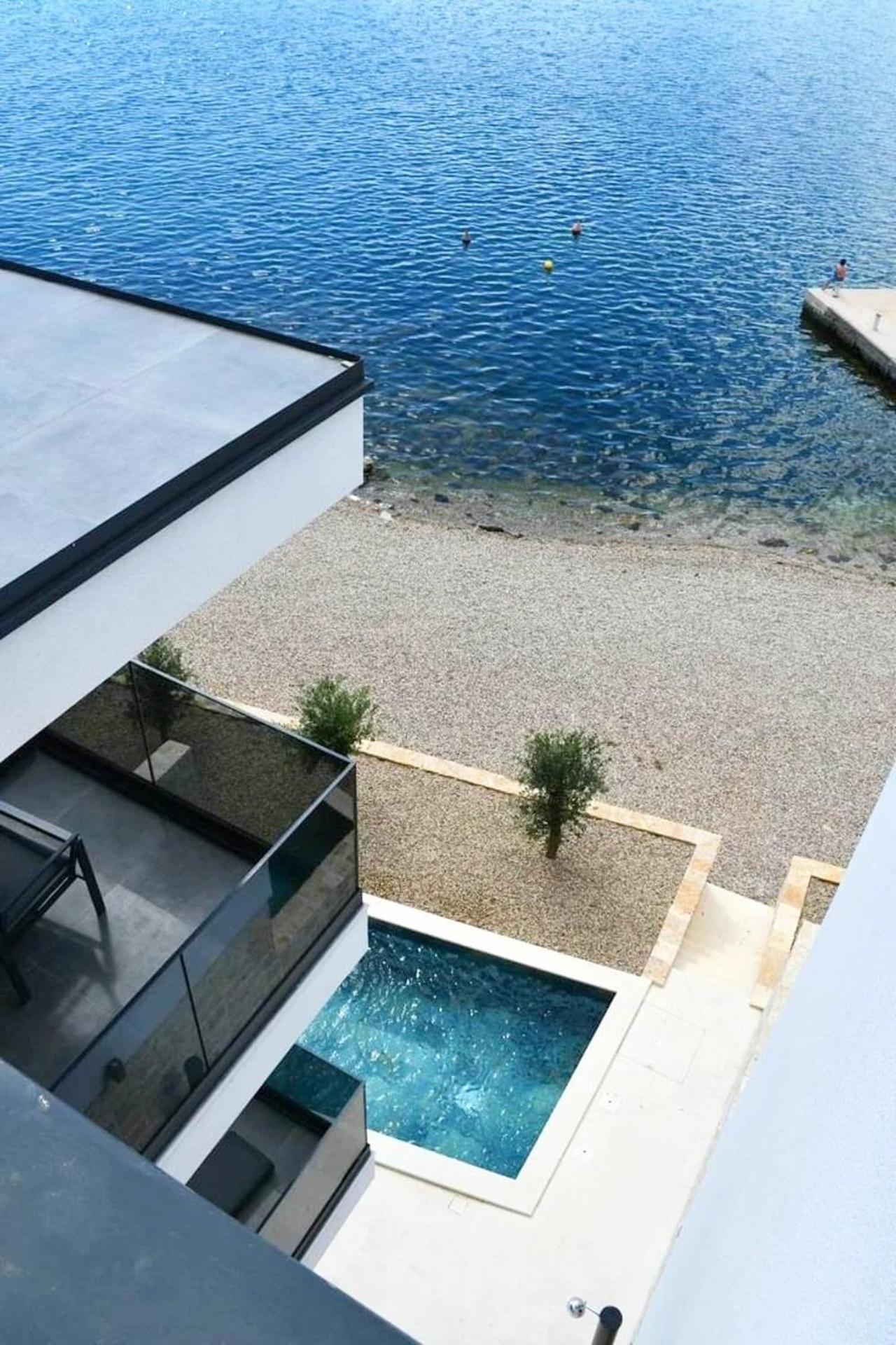 Superior Villa photo 2