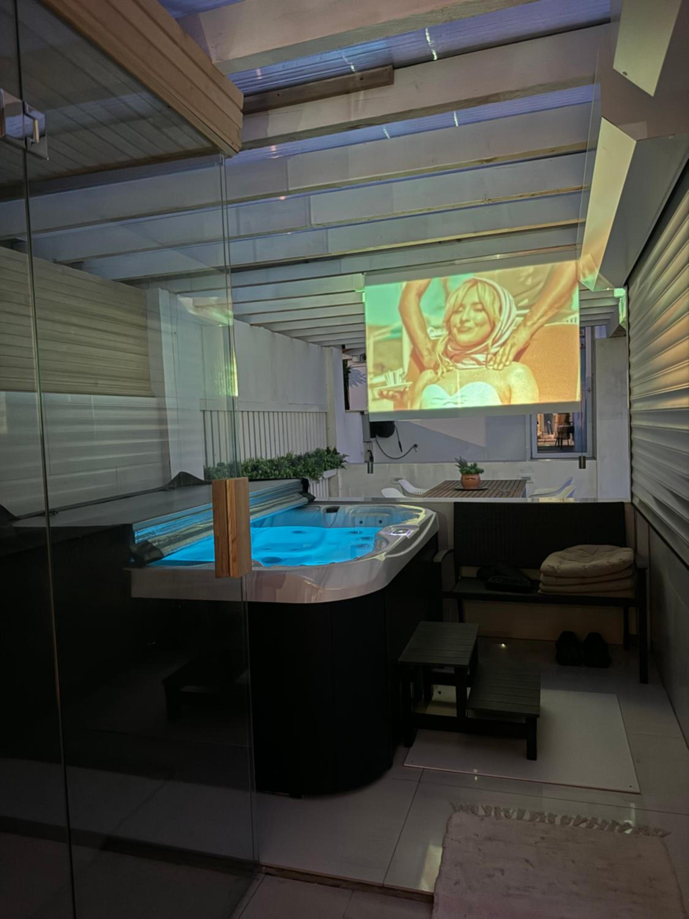 One-Bedroom Apartment - Photo 30
