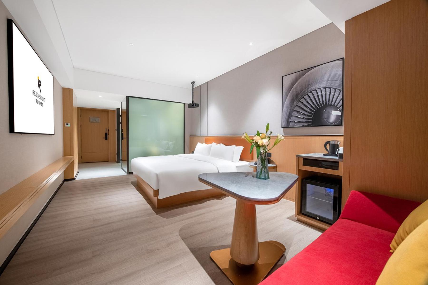 Deluxe Single Room