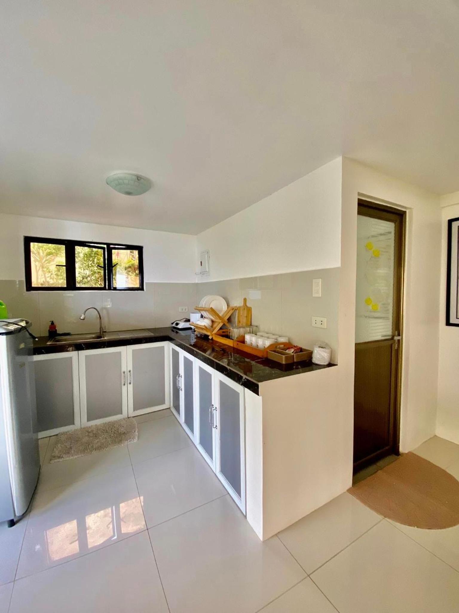 Family Room with Balcony photo 3