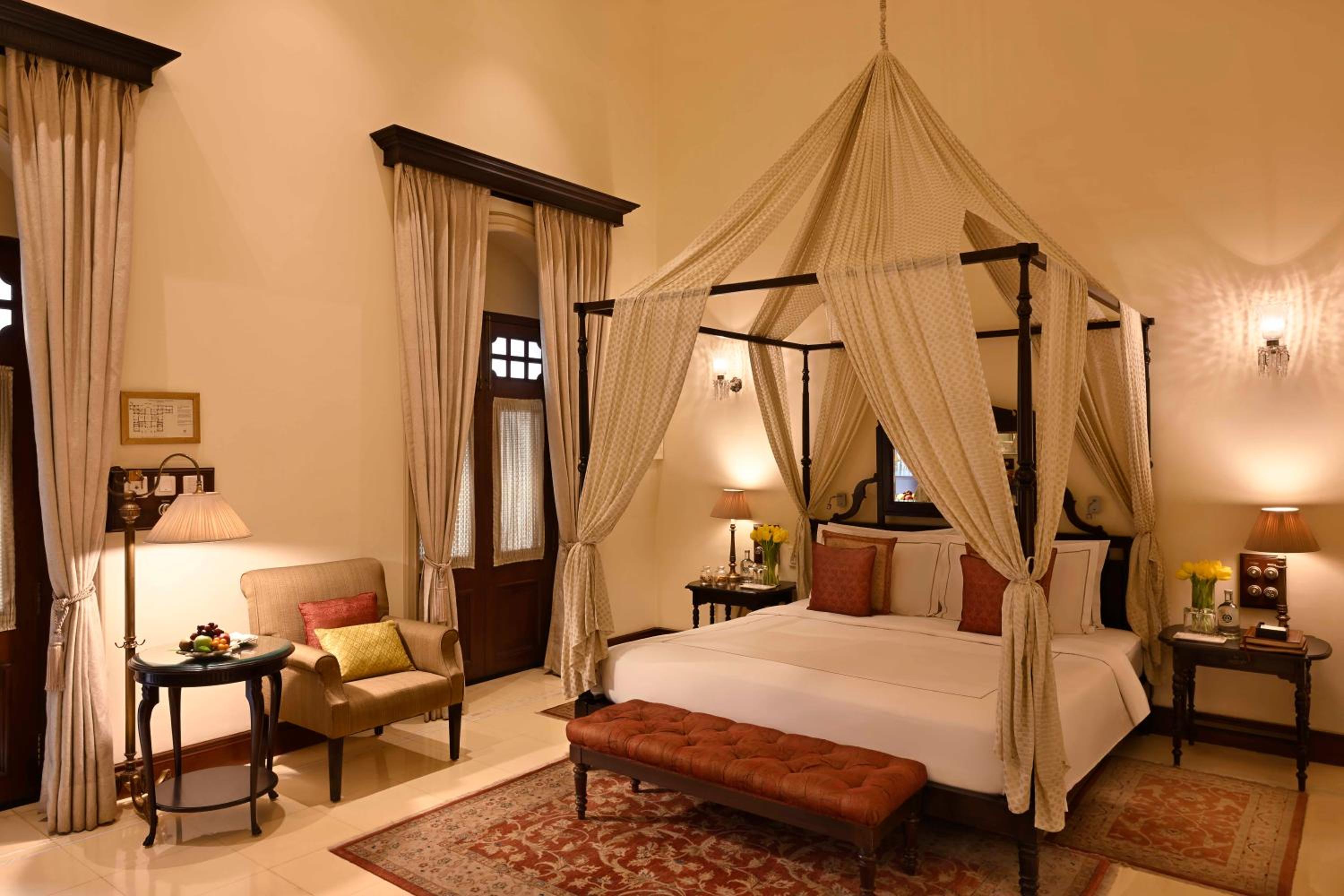 Palace Room - Photo 5