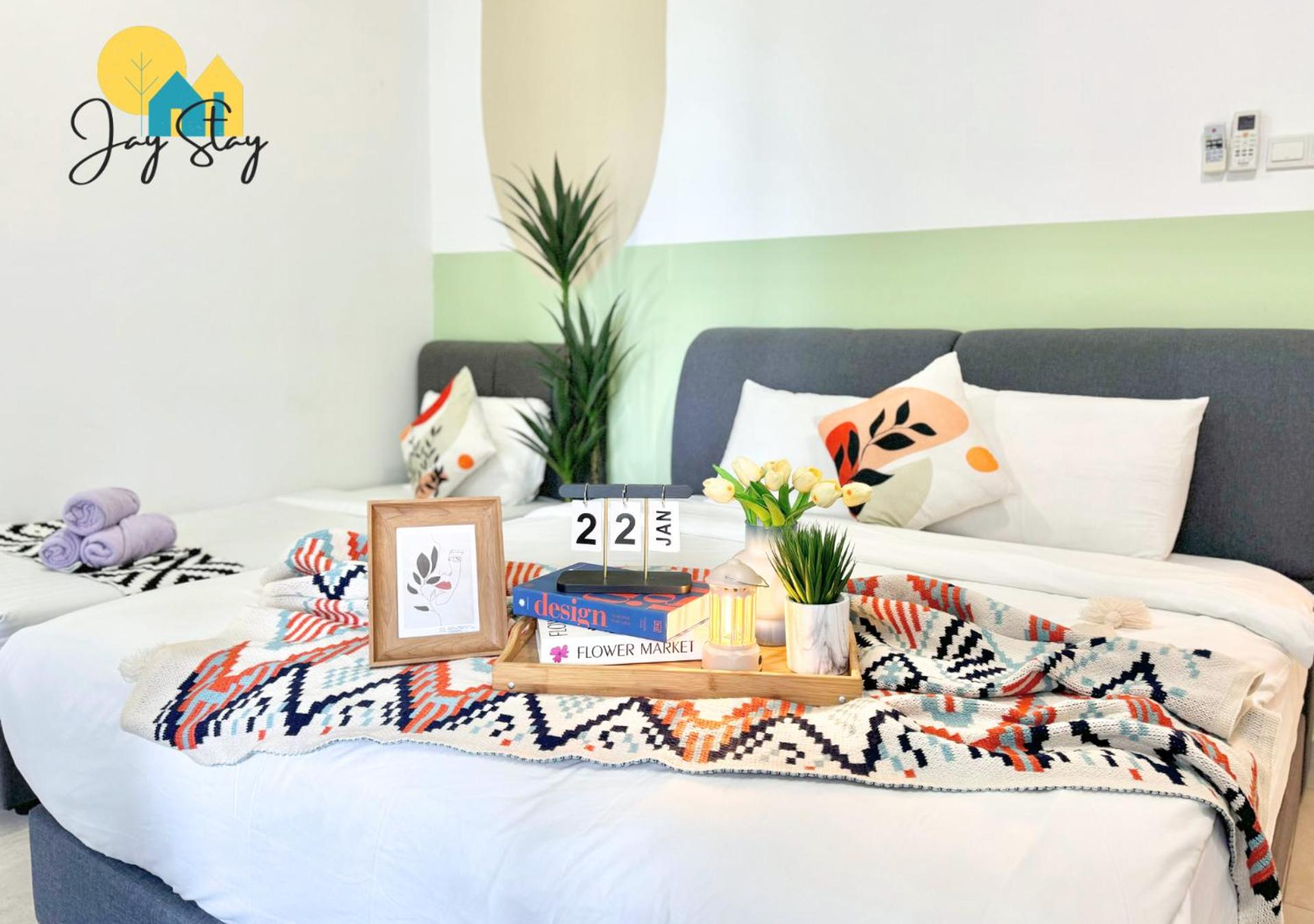Triple Room with Pool View - Photo 6