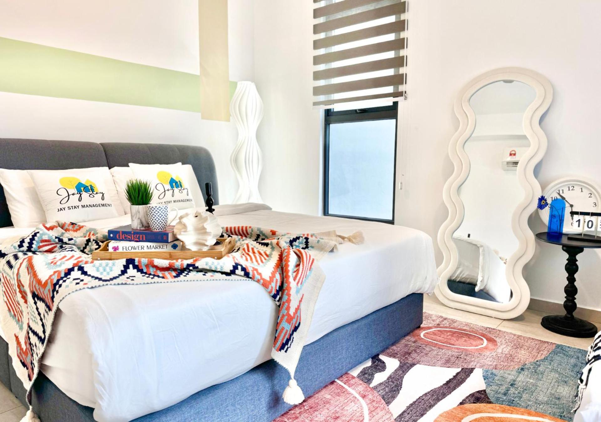 Triple Room with Pool View - Photo 3