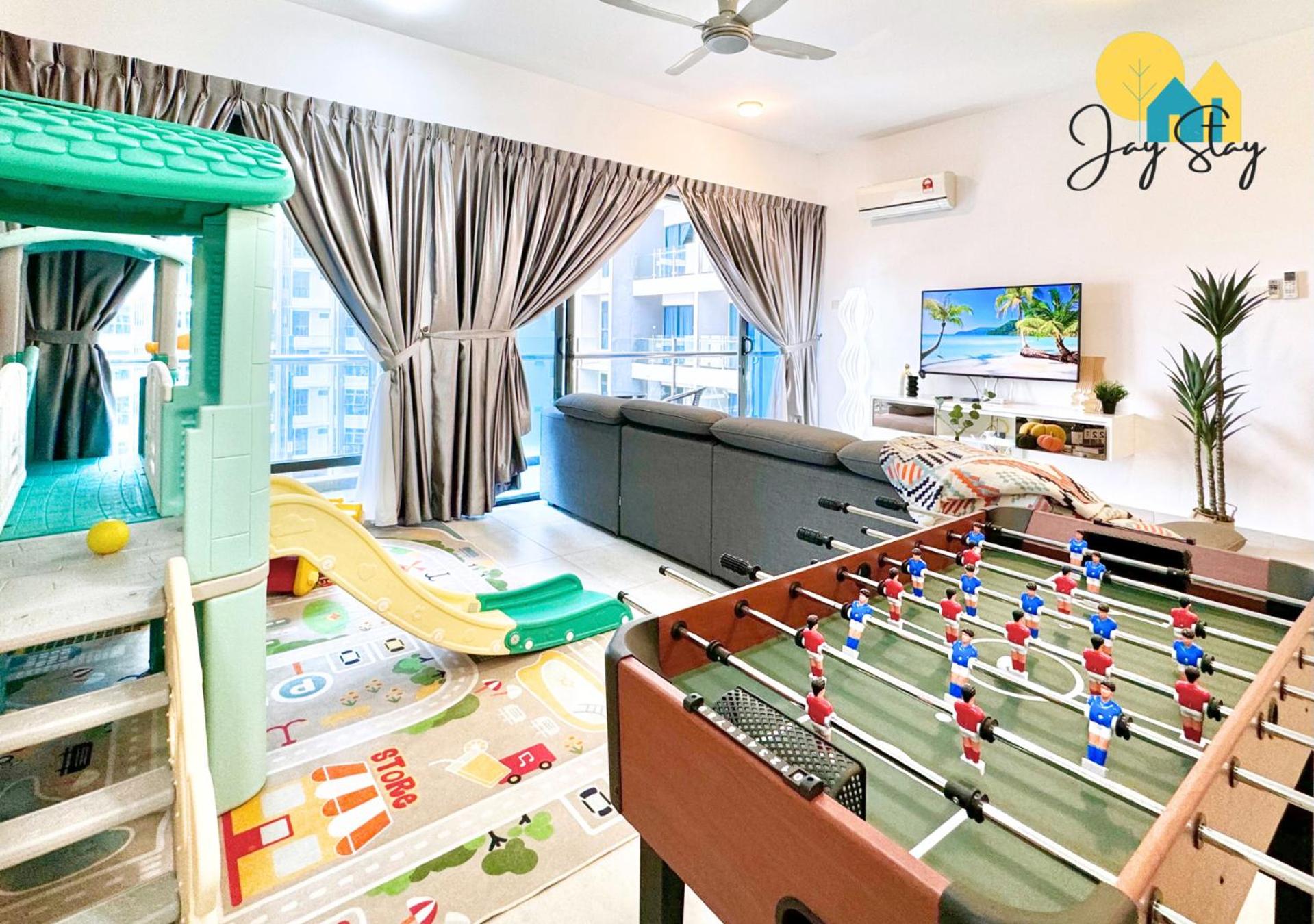 Triple Room with Pool View - Photo 11