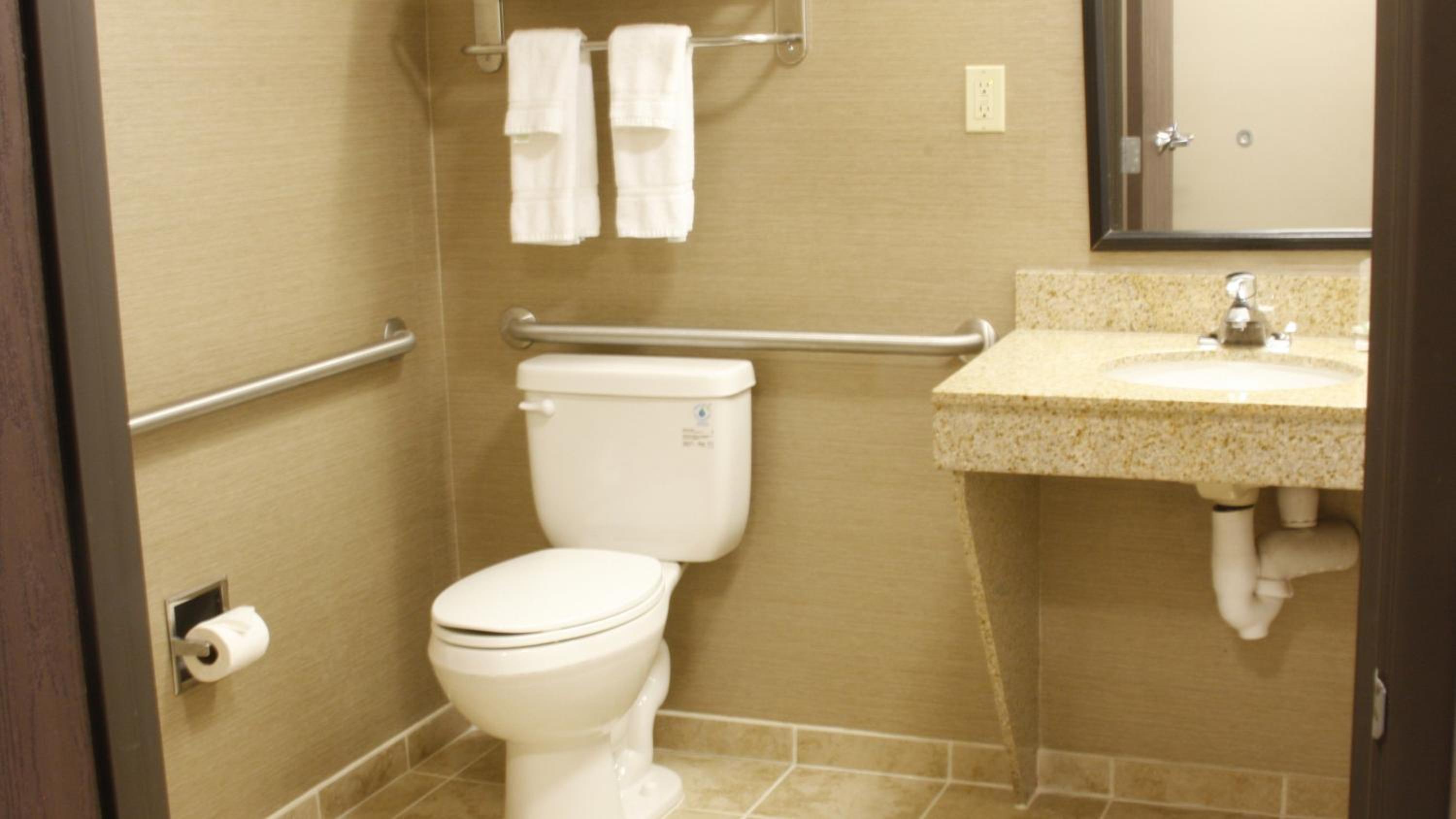 Executive King Suite - Photo 4