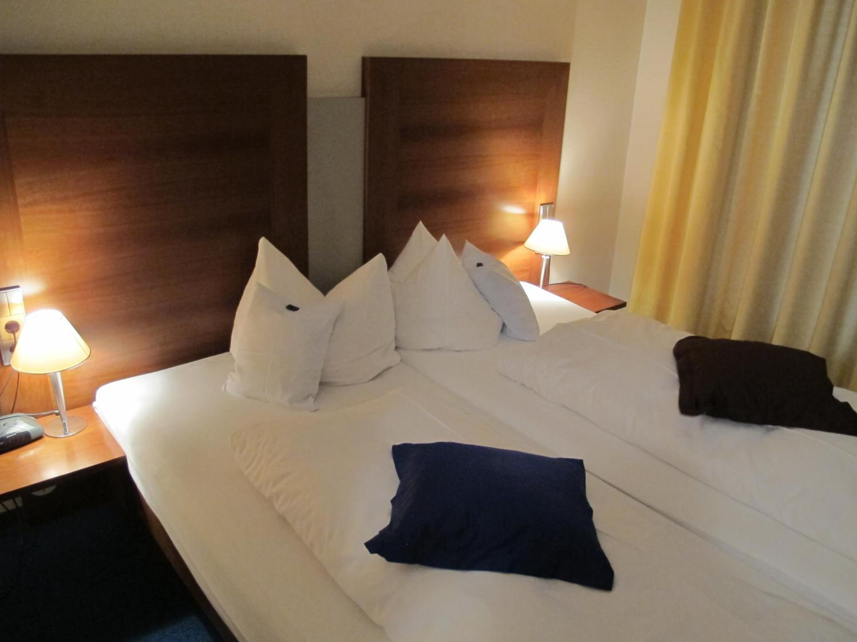 Economy Double  Room - Photo 7